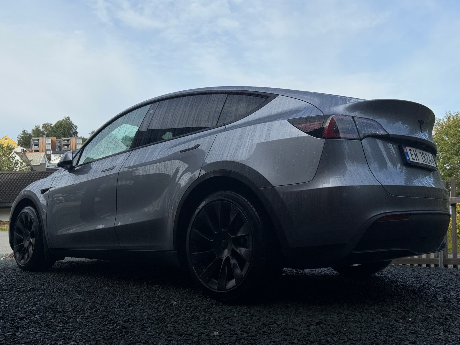 Tesla Model Y Long Range AWD, 514ps, 2023
