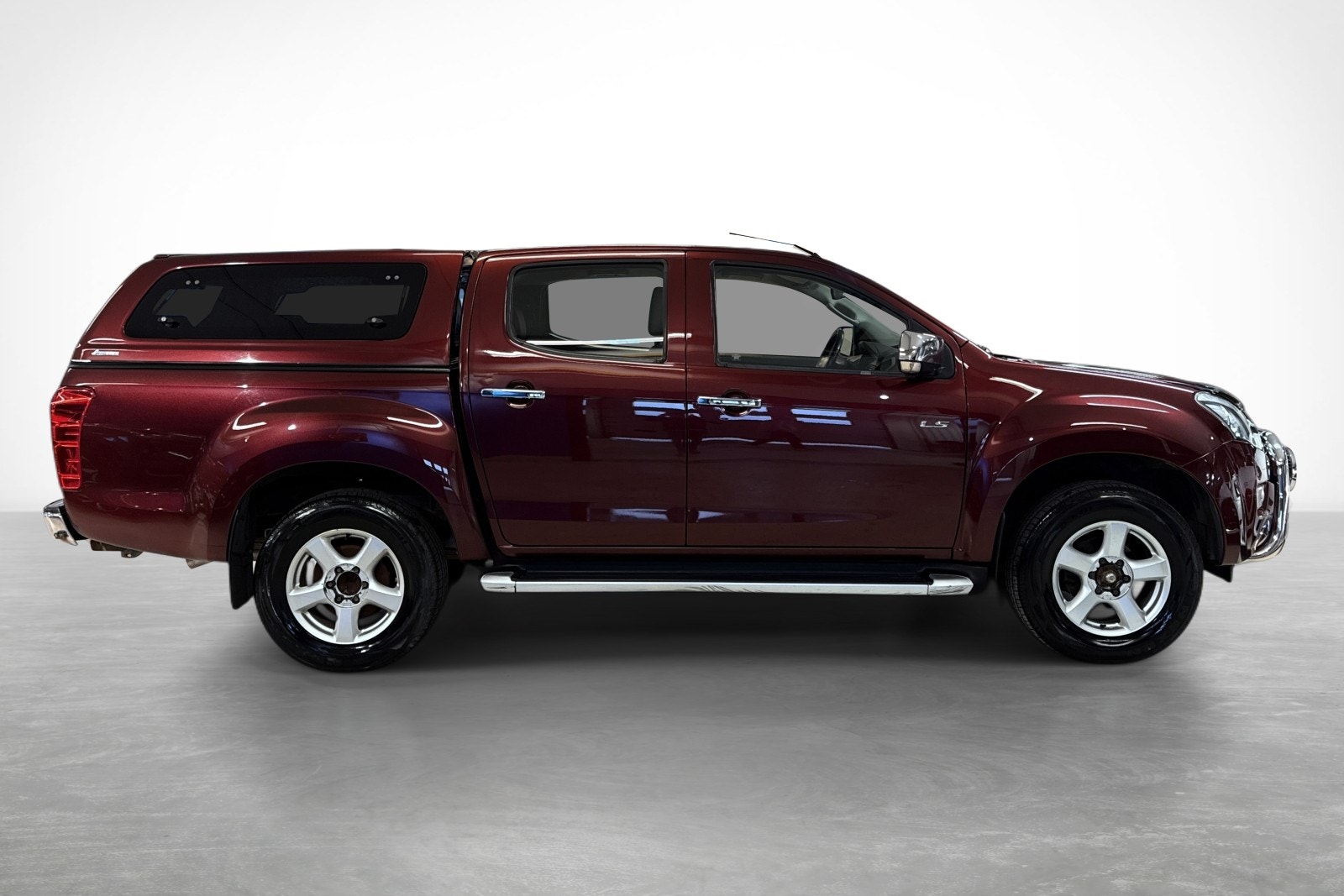 Isuzu D-Max Crew Cab 2.5 4WD Automatic, 163hp, 2014