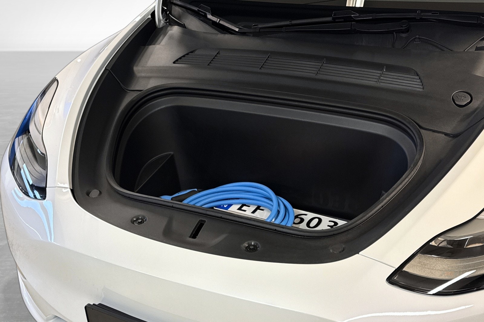 Tesla Model Y Long Range AWD, 514ps, 2023