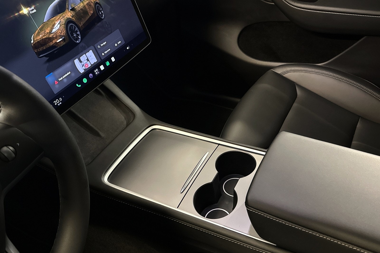 Tesla Model Y Long Range AWD, 514ps, 2023