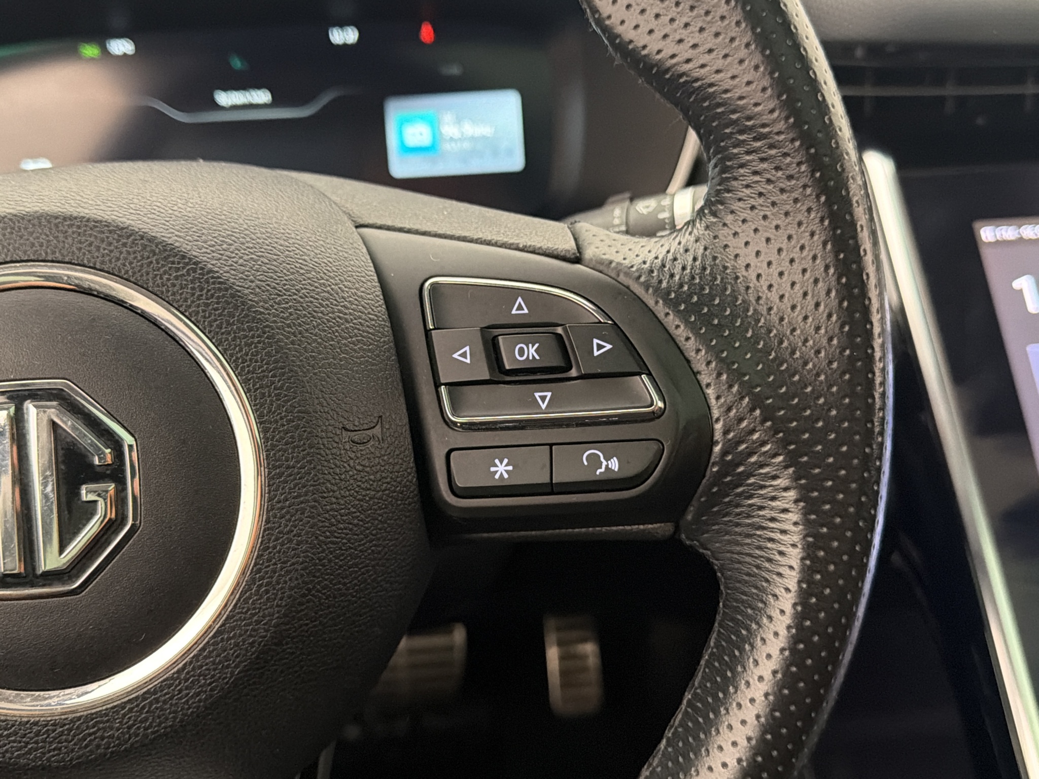 MG Marvel R Performance 70 kWh Automatic, 288hp, 2022