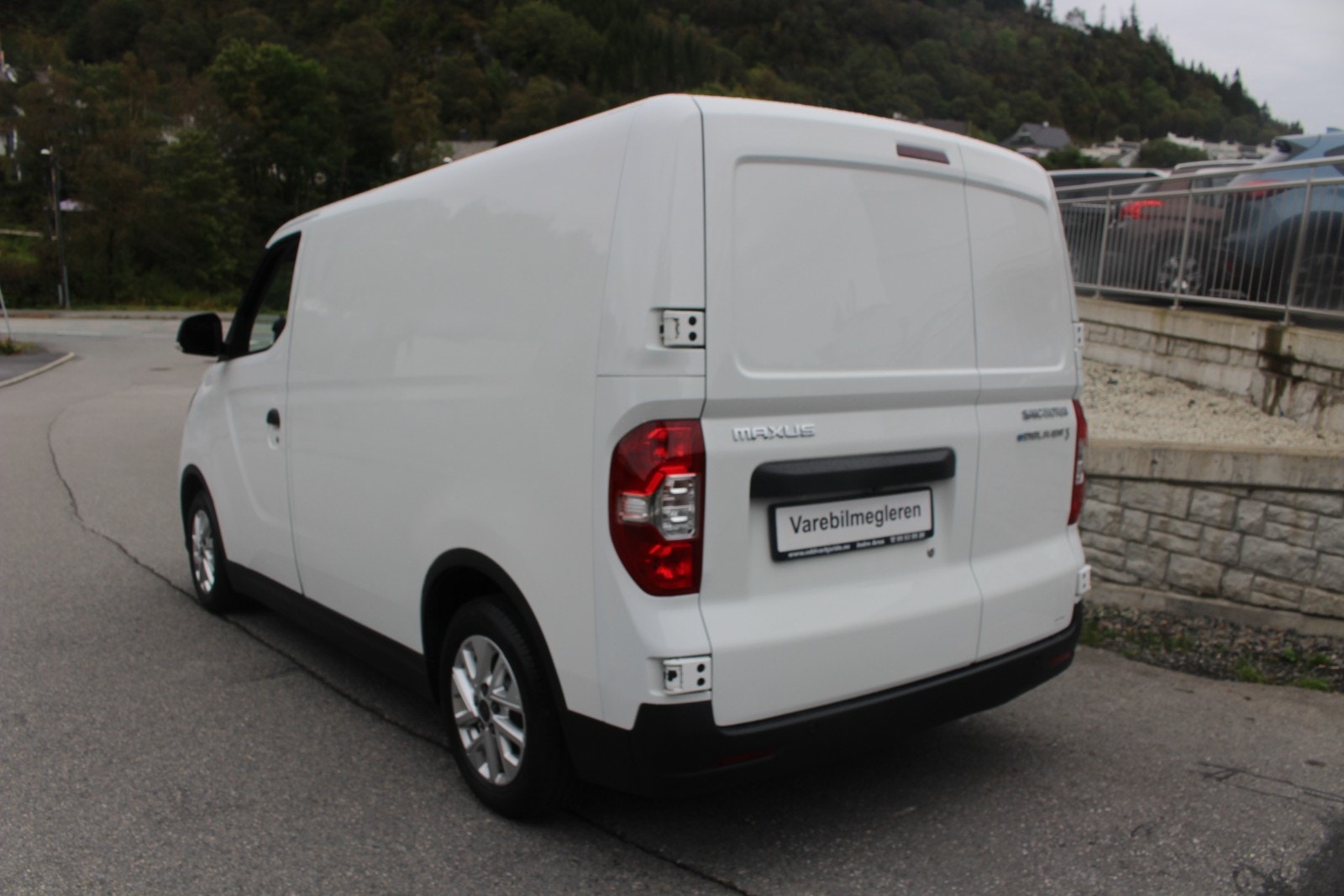 Maxus e-Deliver 3 52.5 kWh, 122ps, 2020