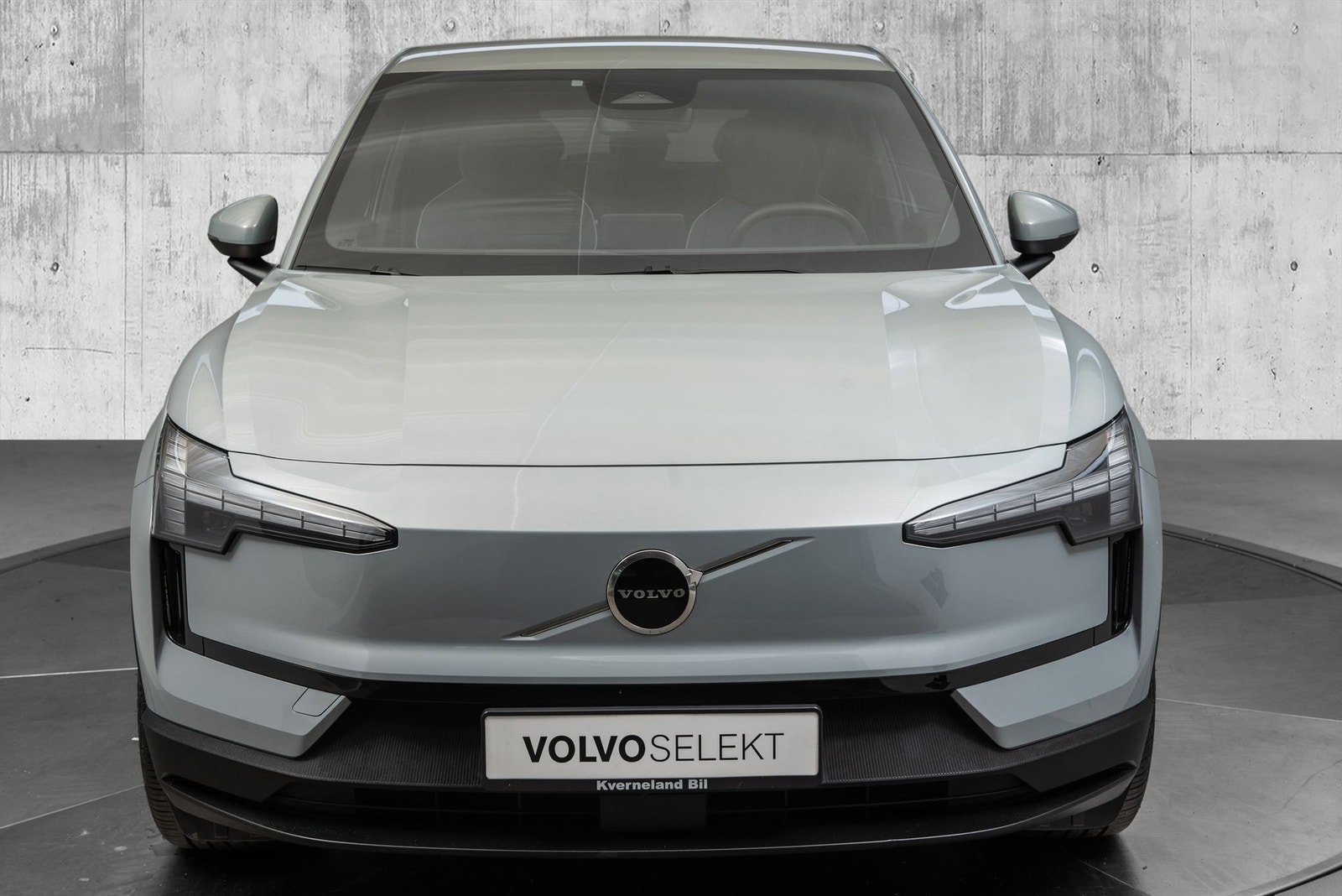 Volvo EX30 Single Motor, 272ps, 2025