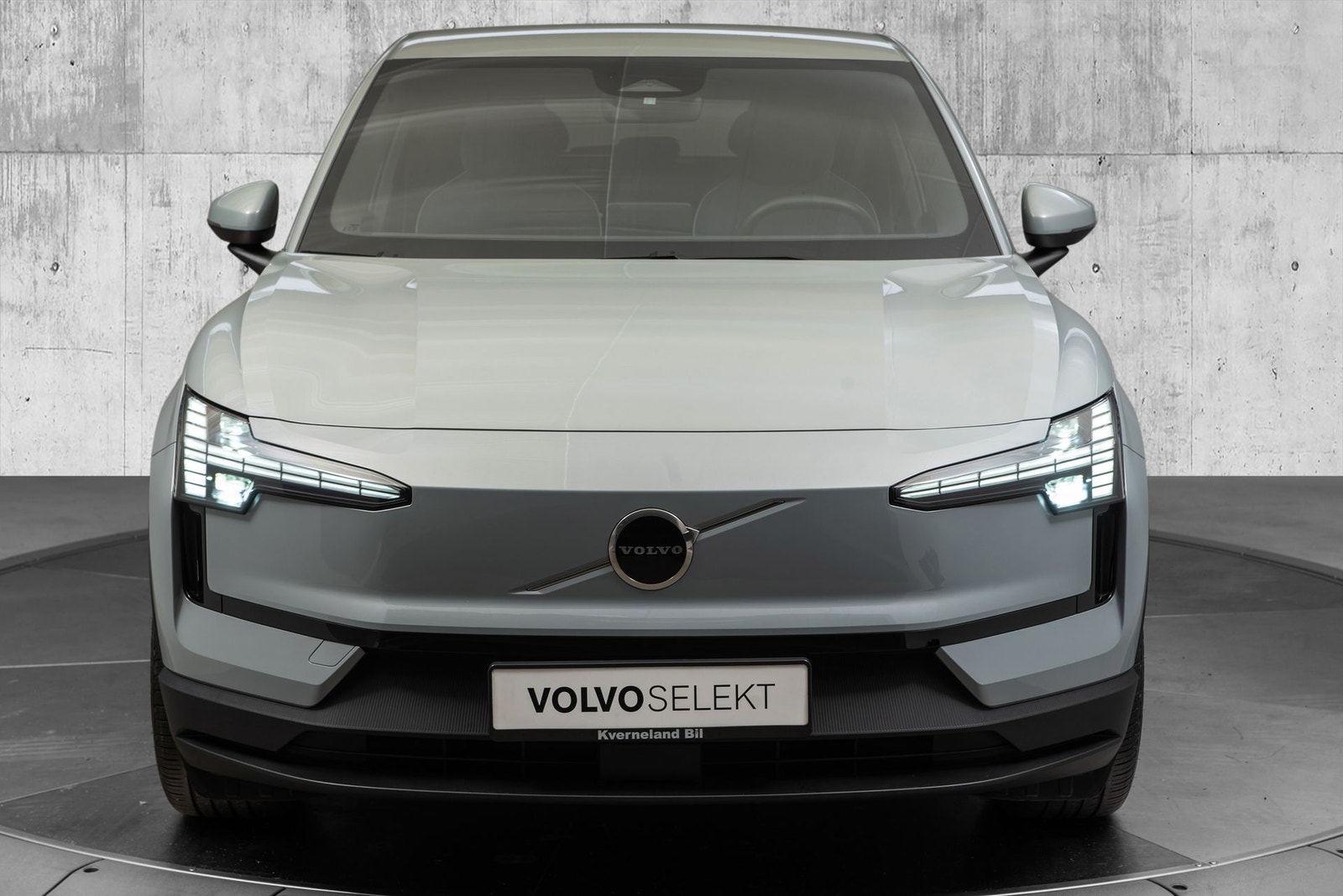 Volvo EX30 Single Motor, 272hp, 2025