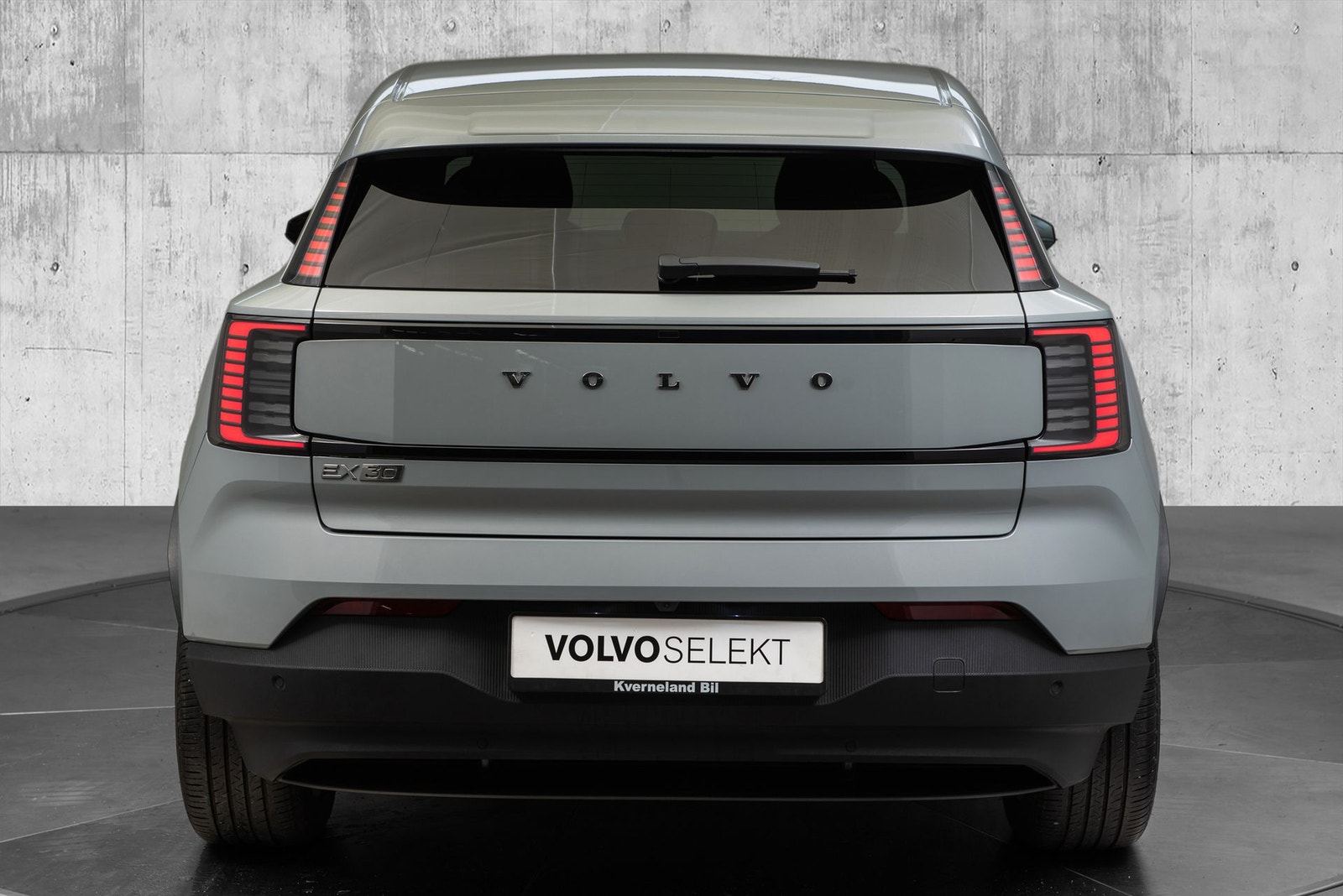 Volvo EX30 Single Motor, 272hp, 2025