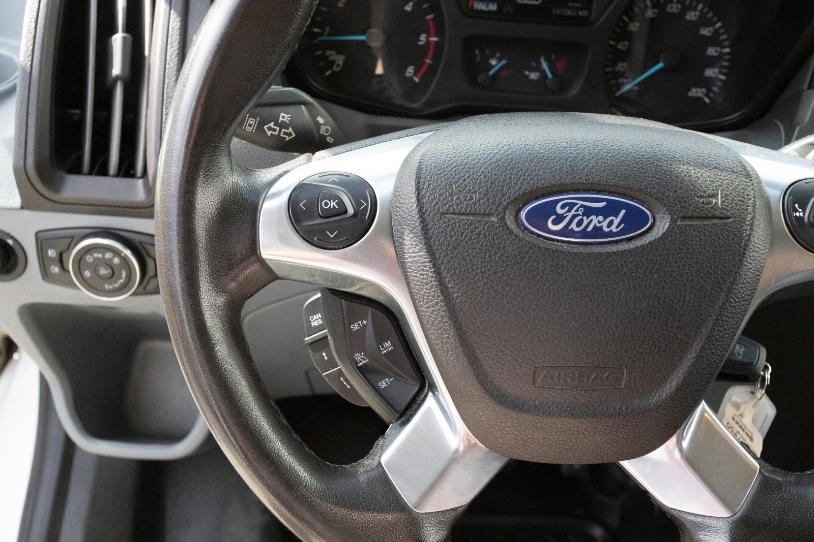 Ford Transit 350 Chassis Cab 2.0 TDCi SelectShift, 6-trins, 170ps, 2019