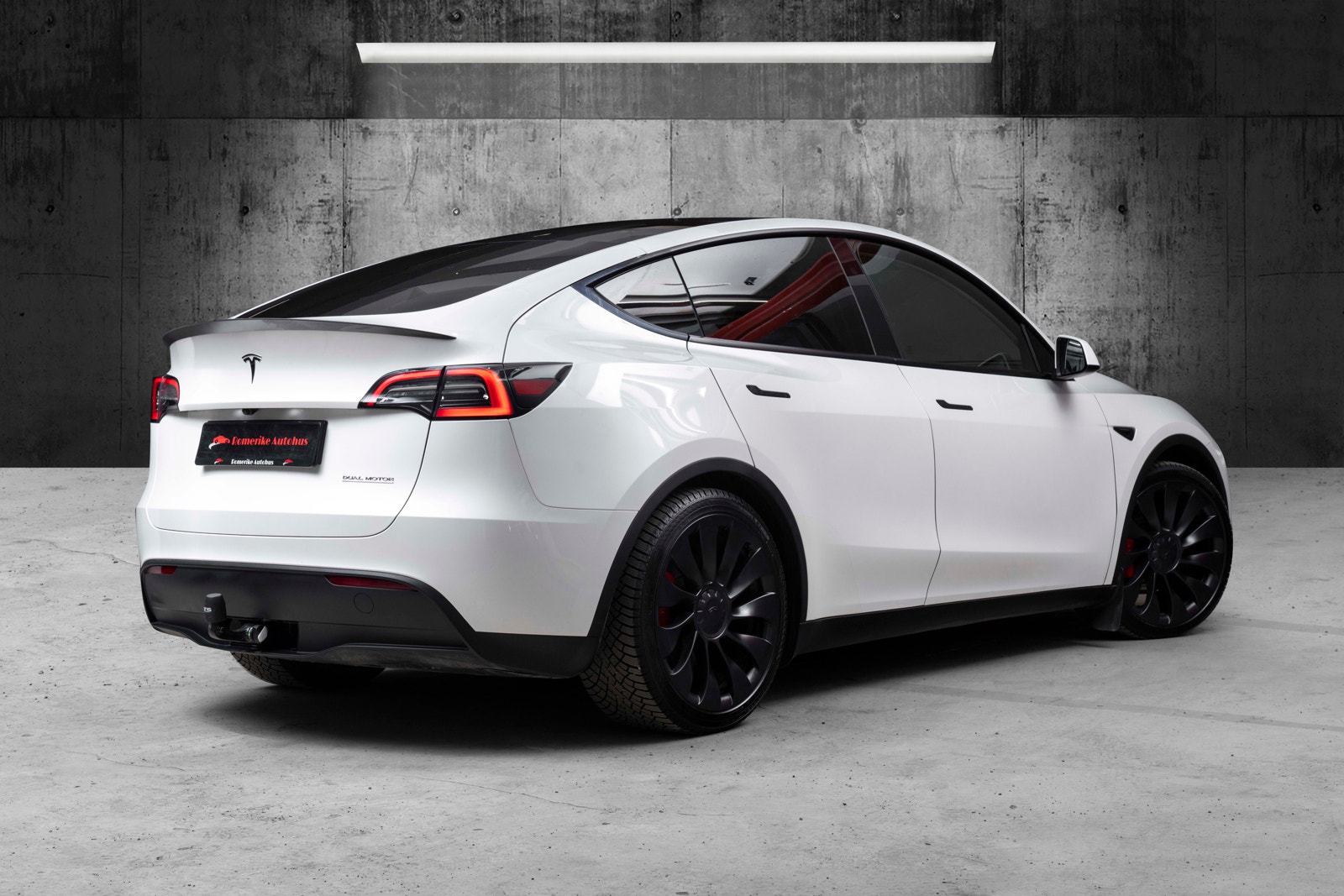 Tesla Model Y Performance, 534ps, 2022