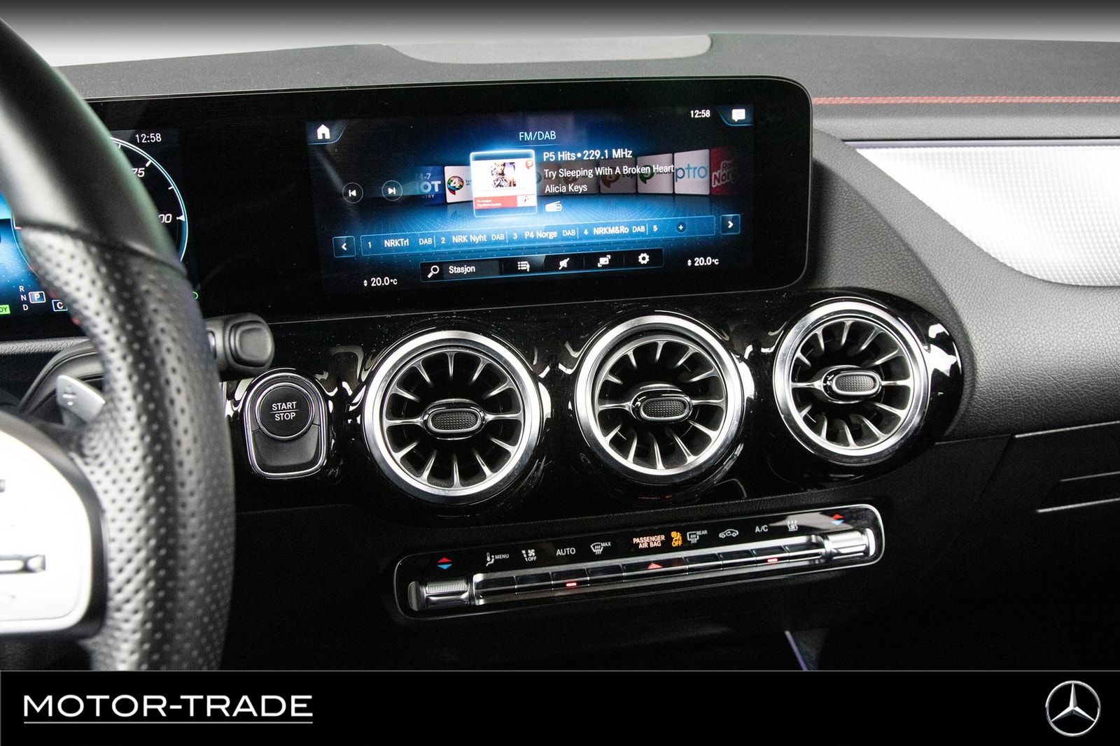 Mercedes-Benz EQA 350 4MATIC, 292hp, 2021