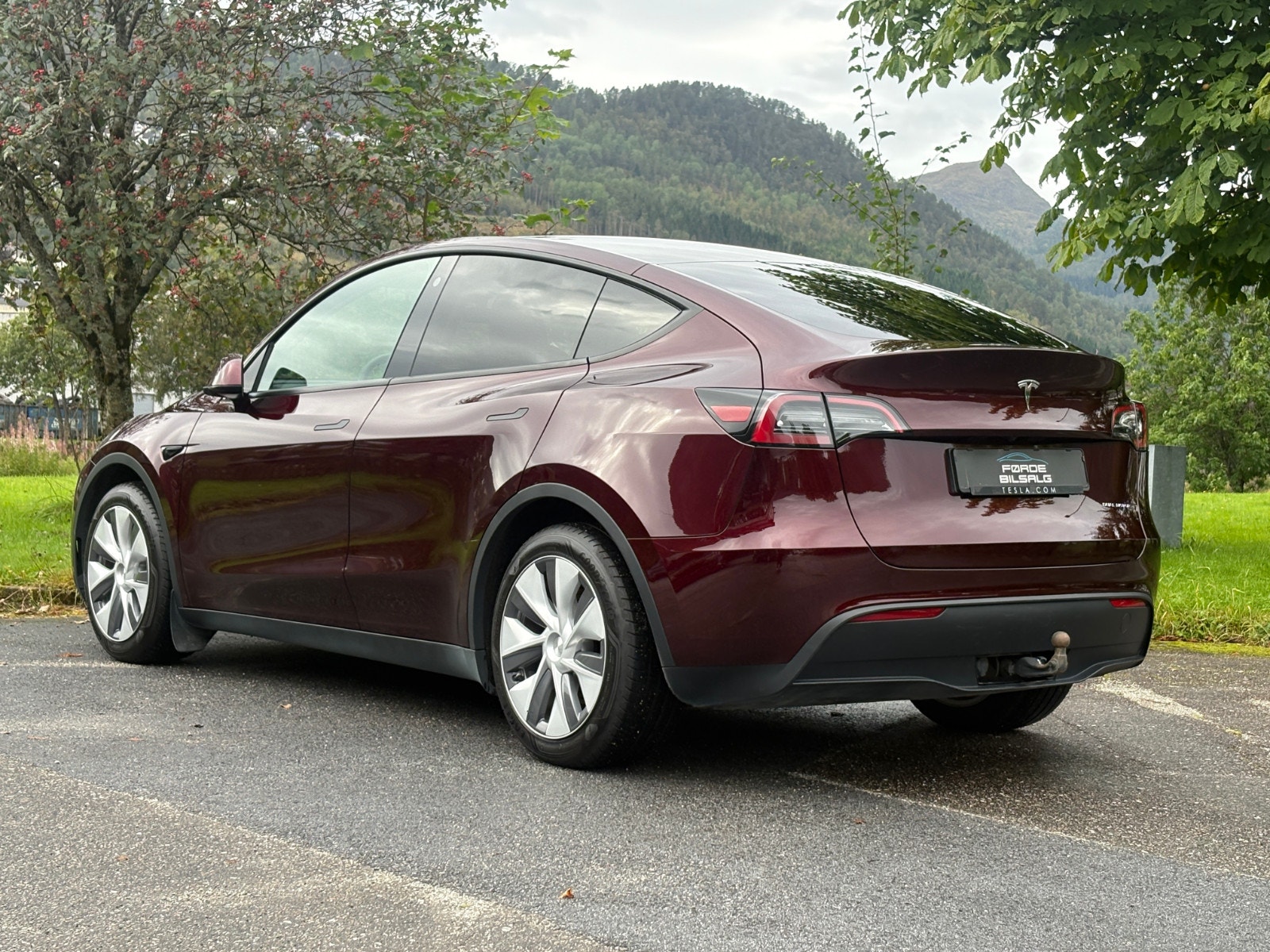 Tesla Model Y Long Range AWD, 514ps, 2023