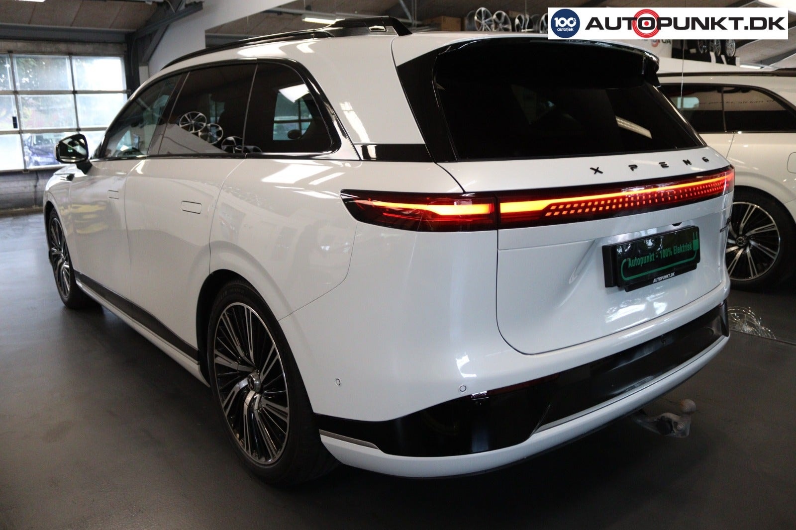 XPENG G9 Performance, 551ps, 2023