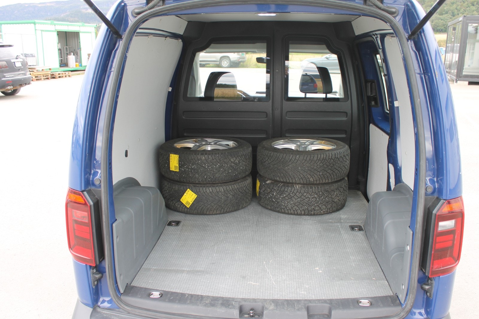 Volkswagen Caddy Van 2.0 TDI BMT Manual, 102hp, 2019
