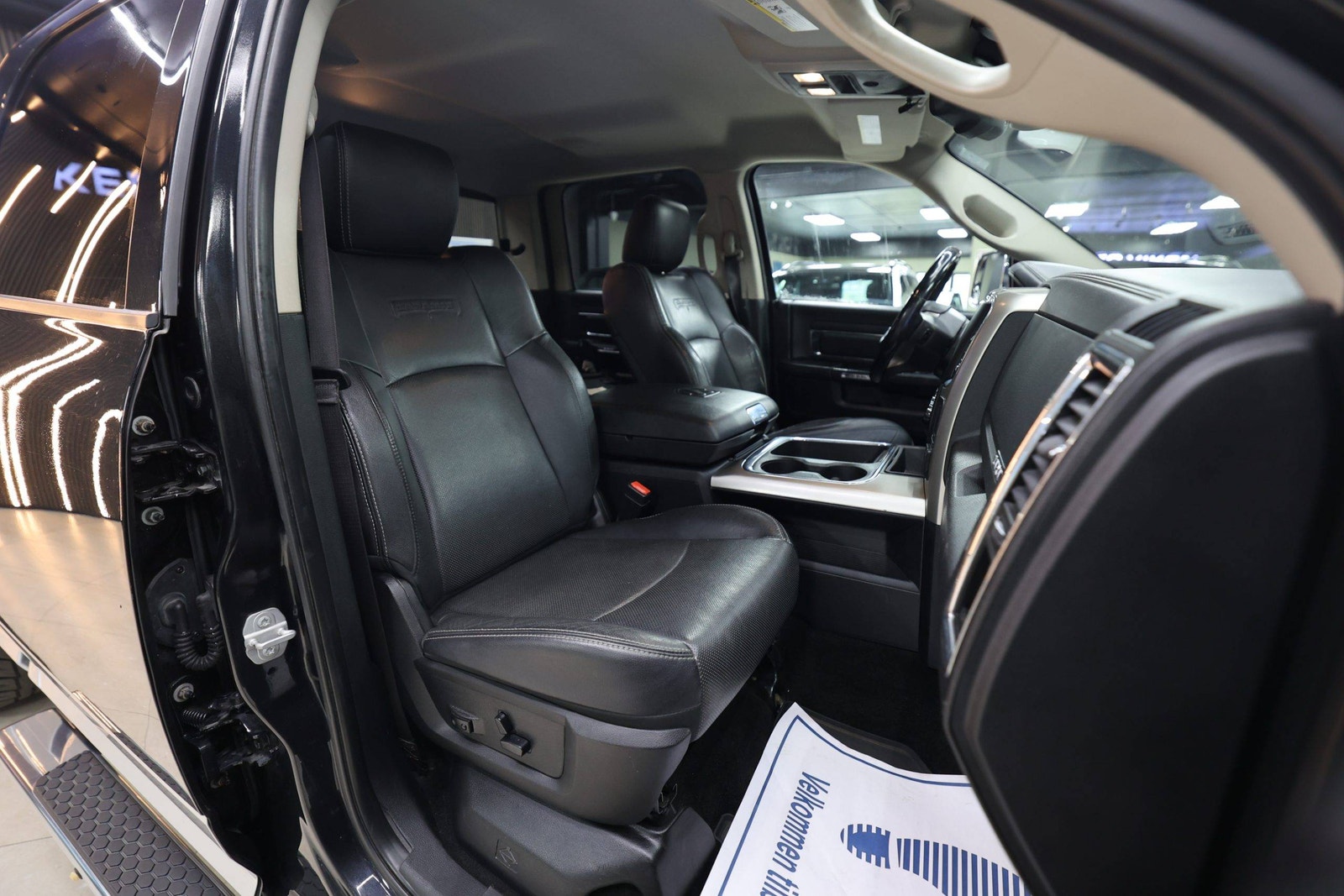 RAM 1500 Crew Cab 5'7" Box 3.0 V6 EcoDiesel 4x4 TorqueFlite, 243hp, 2015