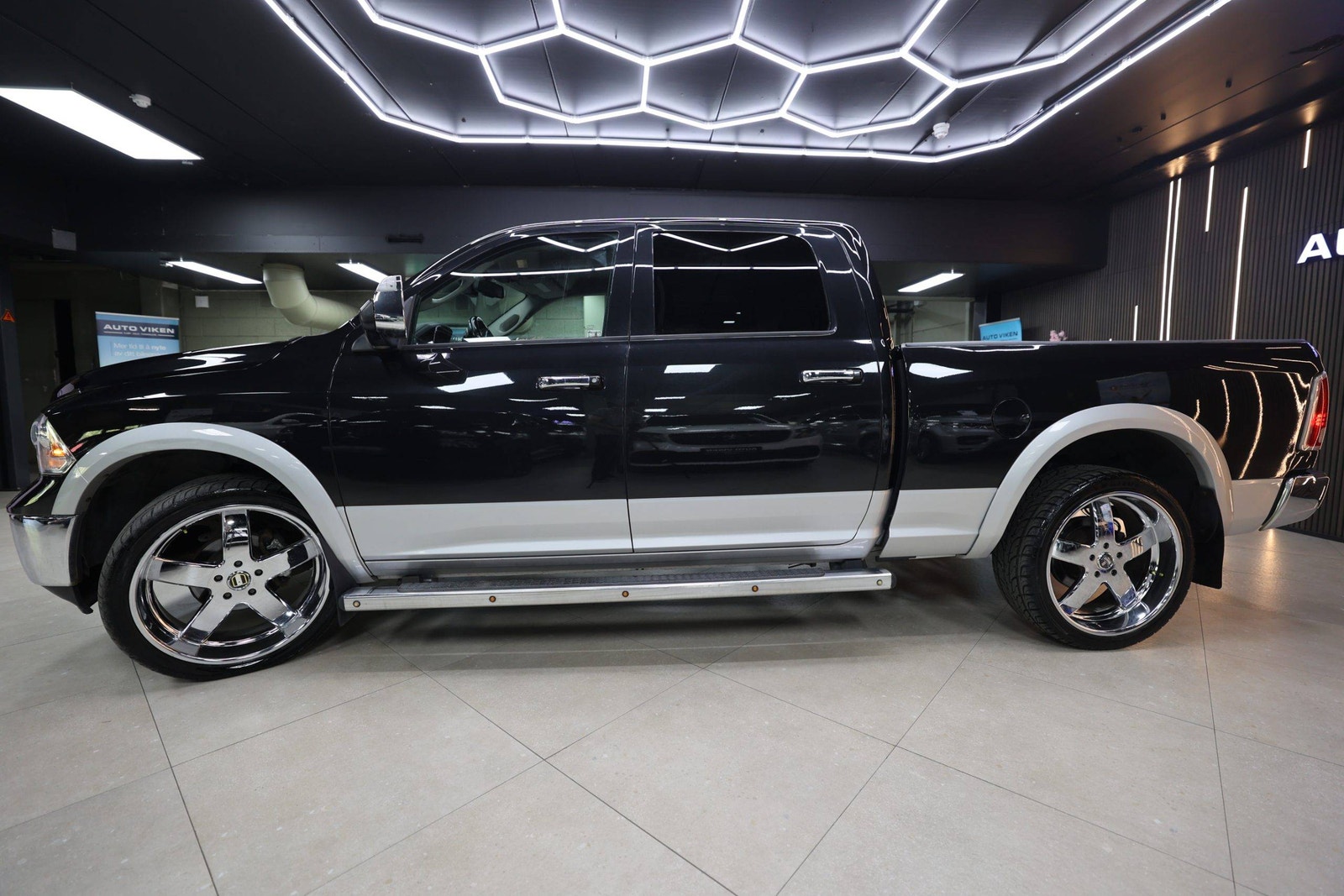 RAM 1500 Crew Cab 5'7" Box 3.0 V6 EcoDiesel 4x4 TorqueFlite, 243hp, 2015