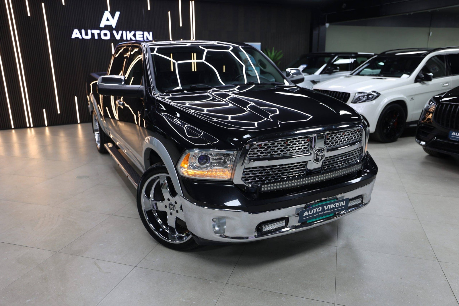 RAM 1500 Crew Cab 5'7" Box 3.0 V6 EcoDiesel 4x4 TorqueFlite, 243hp, 2015