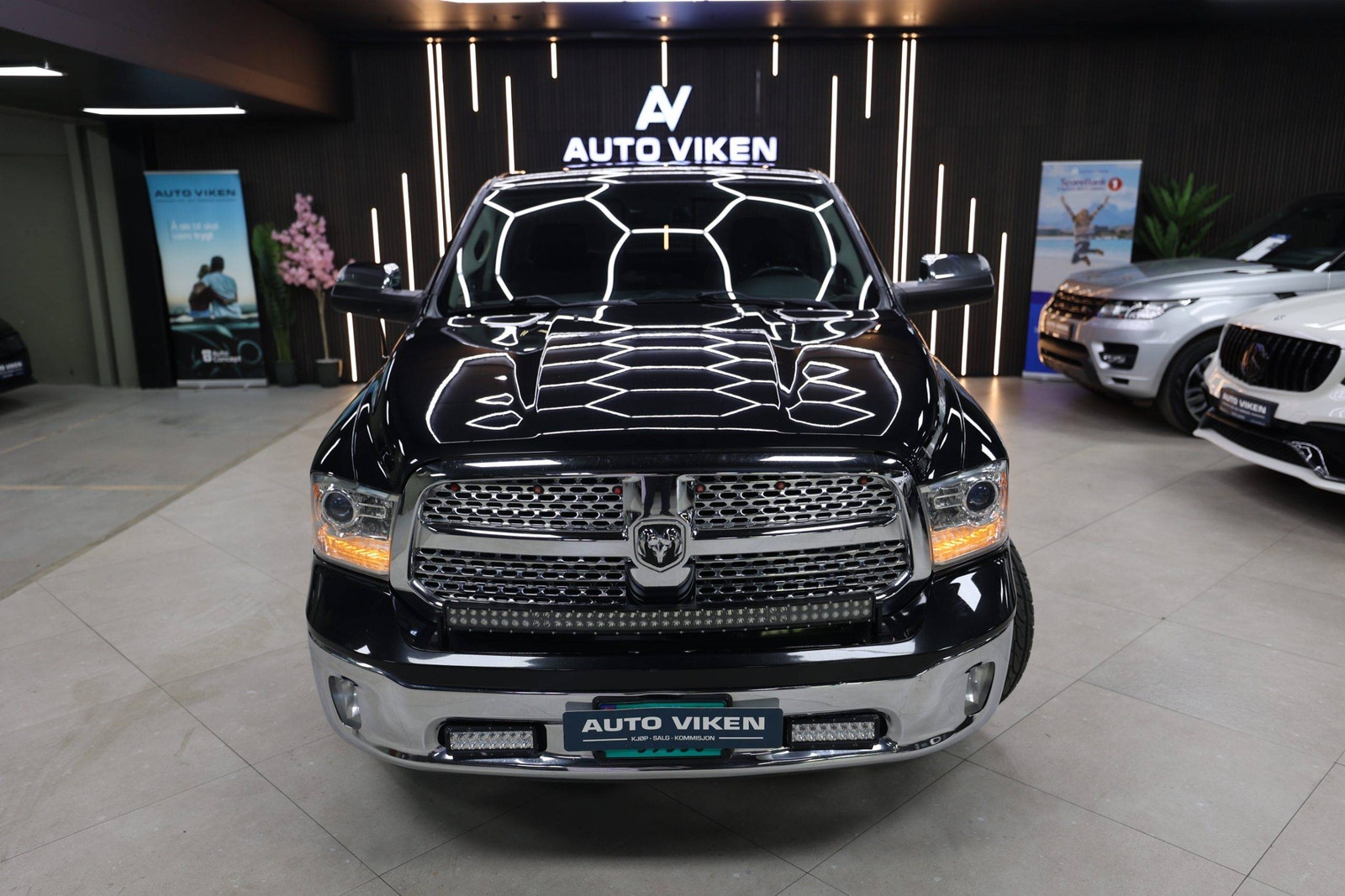 RAM 1500 Crew Cab 5'7" Box 3.0 V6 EcoDiesel 4x4 TorqueFlite, 243hp, 2015