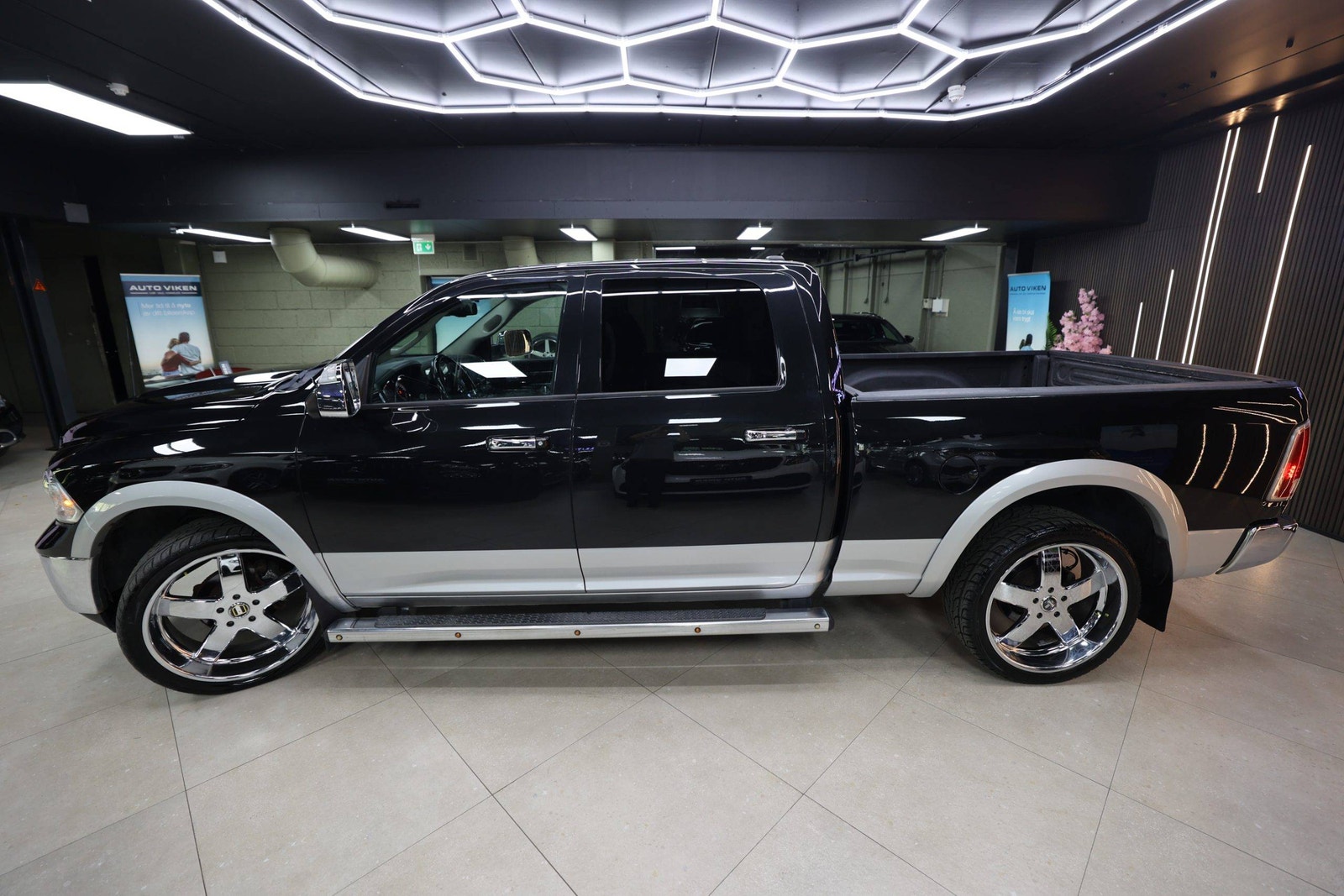 RAM 1500 Crew Cab 5'7" Box 3.0 V6 EcoDiesel 4x4 TorqueFlite, 243hp, 2015
