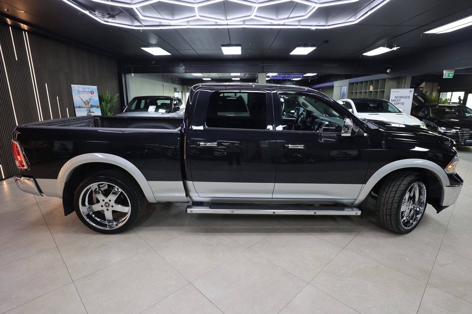 RAM 1500 Crew Cab 5'7" Box 3.0 V6 EcoDiesel 4x4 TorqueFlite, 243hp, 2015