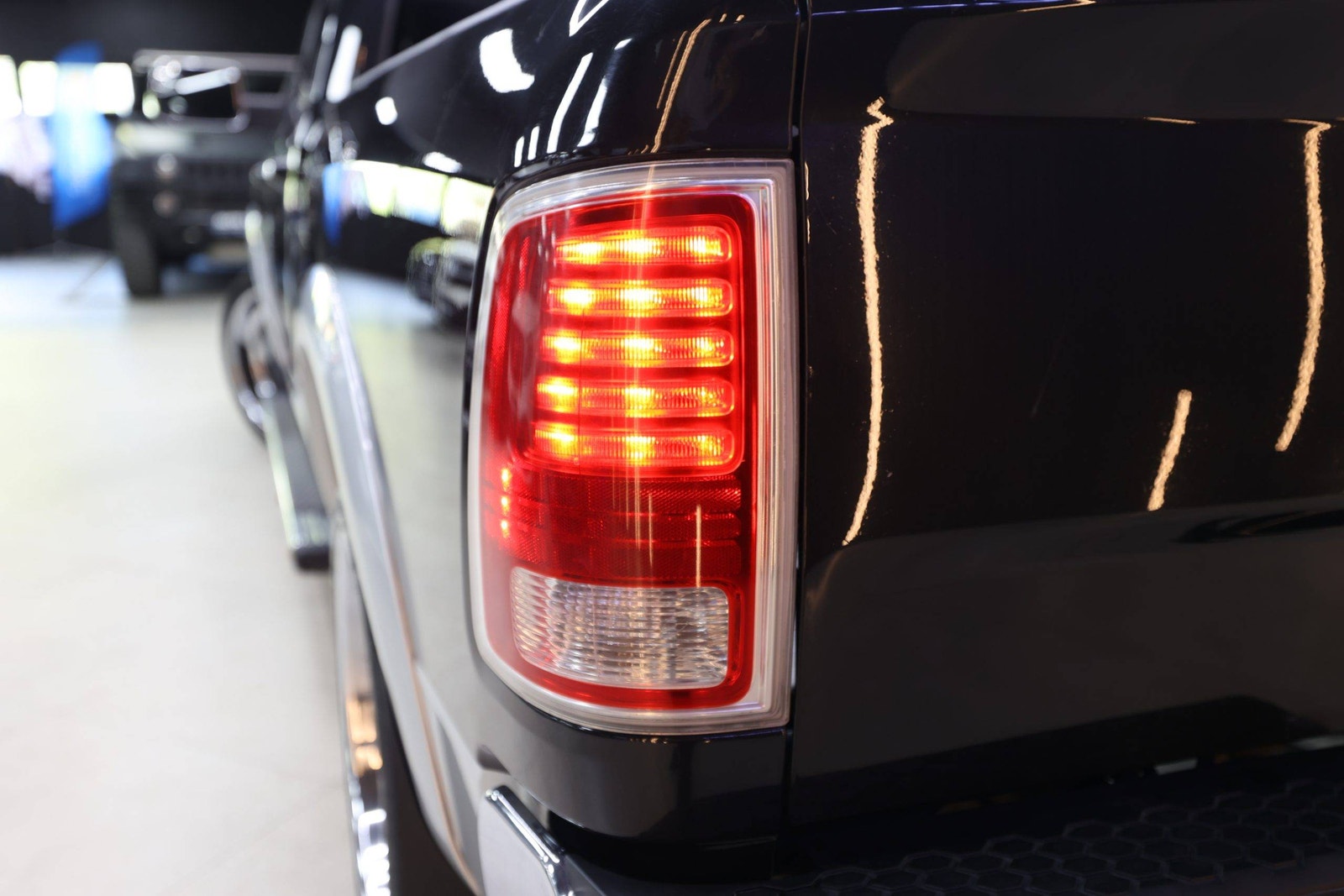 RAM 1500 Crew Cab 5'7" Box 3.0 V6 EcoDiesel 4x4 TorqueFlite, 243hp, 2015