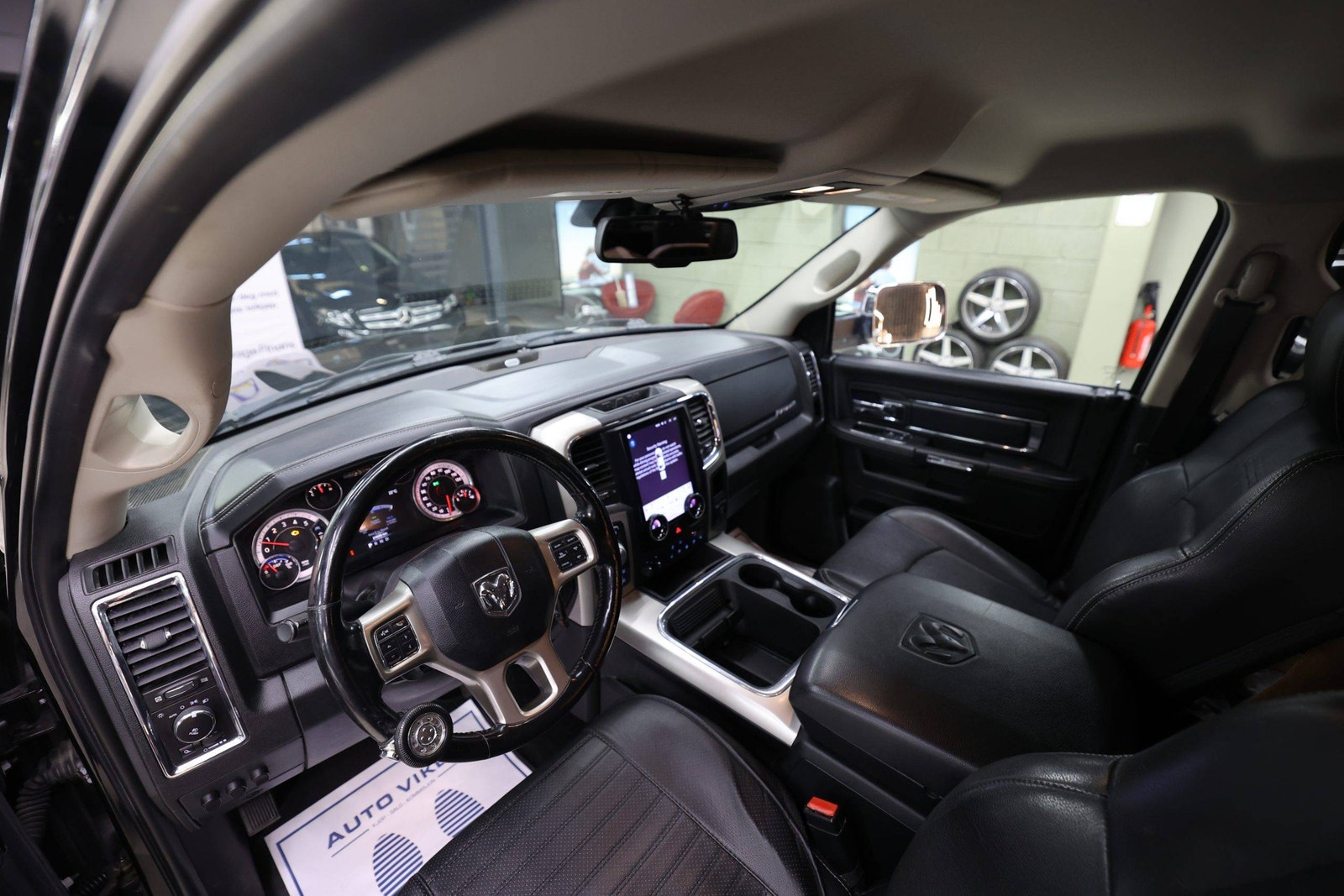 RAM 1500 Crew Cab 5'7" Box 3.0 V6 EcoDiesel 4x4 TorqueFlite, 243hp, 2015