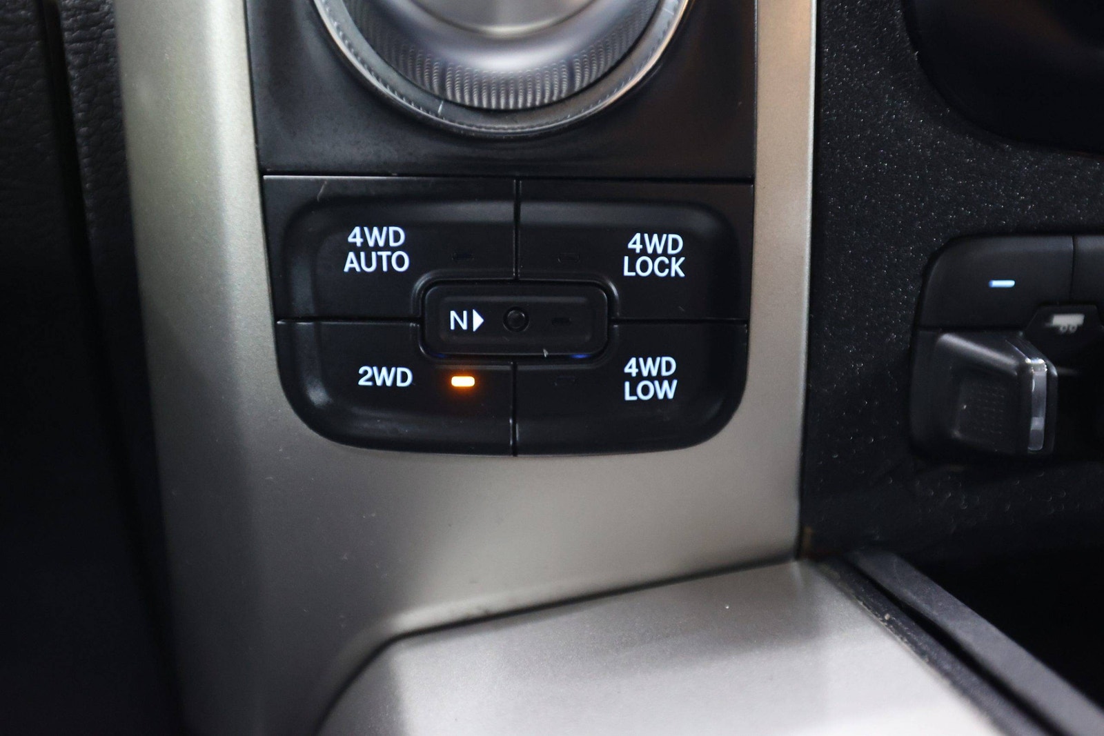 RAM 1500 Crew Cab 5'7" Box 3.0 V6 EcoDiesel 4x4 TorqueFlite, 243hp, 2015