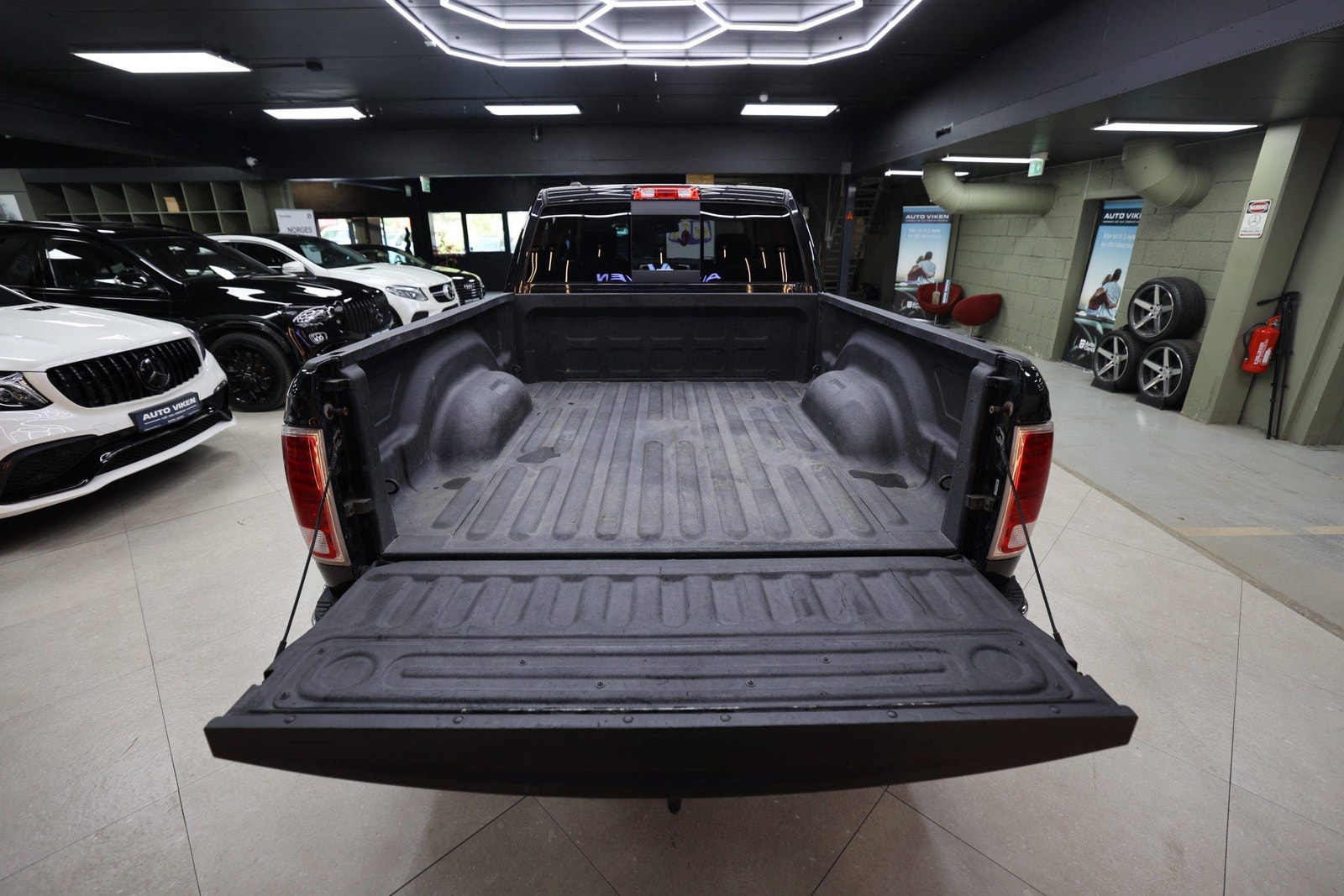 RAM 1500 Crew Cab 5'7" Box 3.0 V6 EcoDiesel 4x4 TorqueFlite, 243hp, 2015