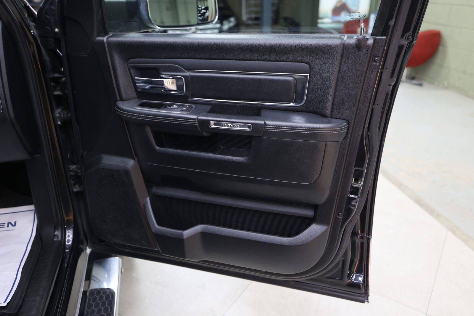 RAM 1500 Crew Cab 5'7" Box 3.0 V6 EcoDiesel 4x4 TorqueFlite, 243hp, 2015