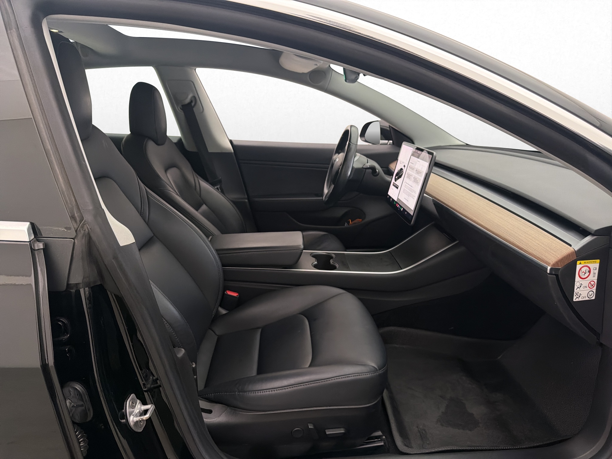 Tesla Model 3 Long Range, 287ps, 2019