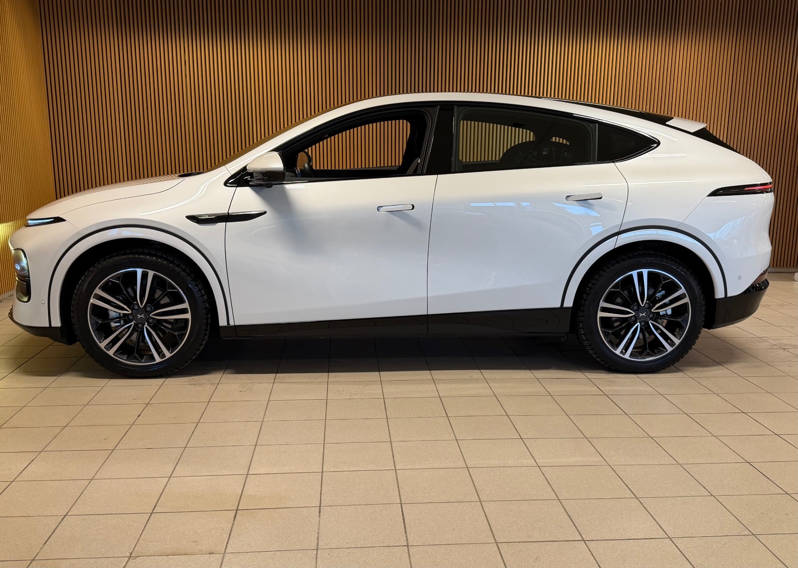 XPENG G6 Standard Range, 258ps, 2024