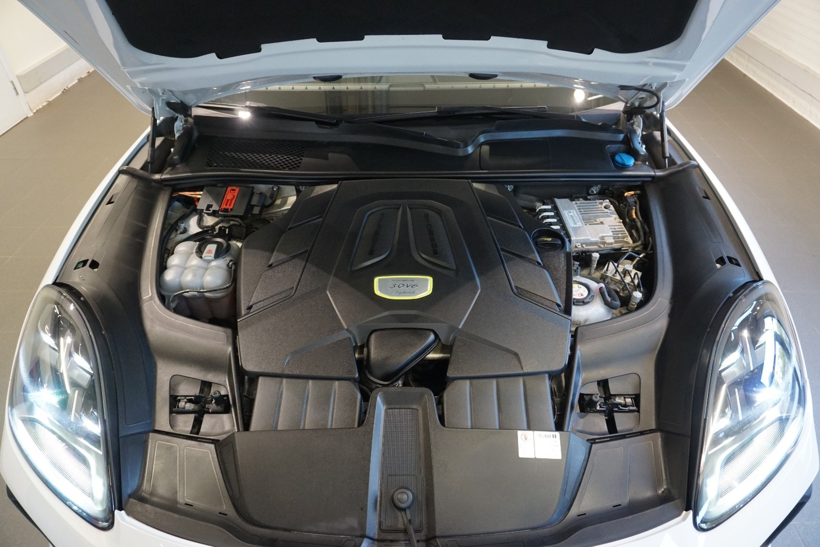 Porsche Cayenne E-Hybrid TipTronic S, 462hp, 2019