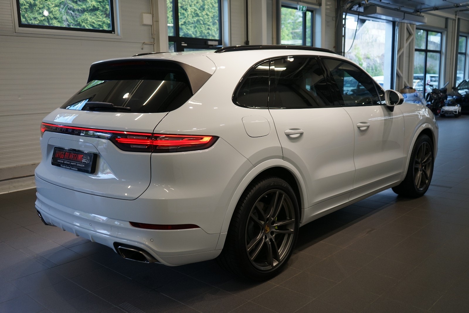 Porsche Cayenne E-Hybrid TipTronic S, 462hp, 2019