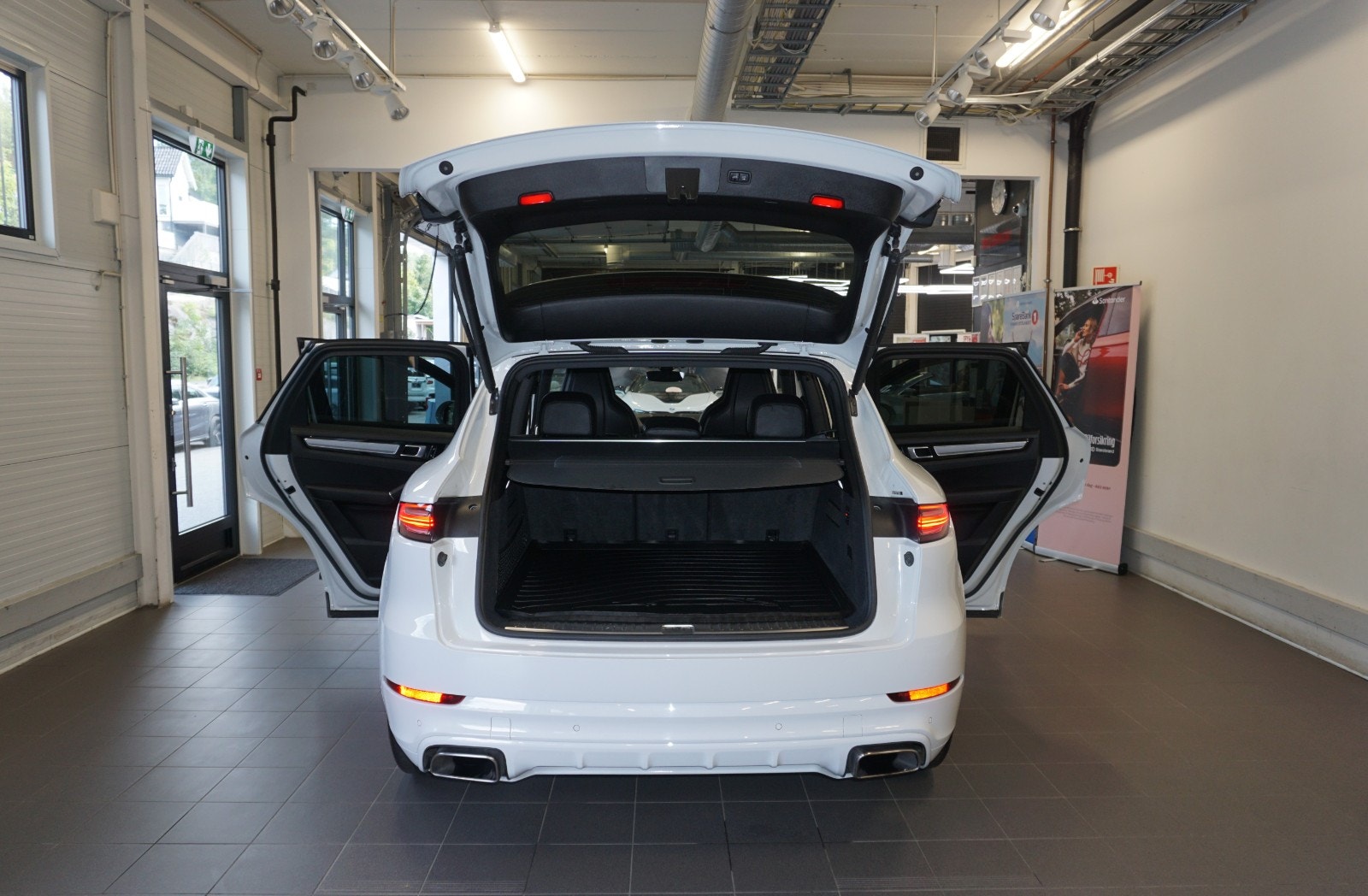 Porsche Cayenne E-Hybrid TipTronic S, 462hp, 2019