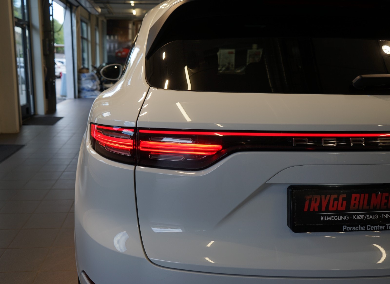 Porsche Cayenne E-Hybrid TipTronic S, 462hp, 2019