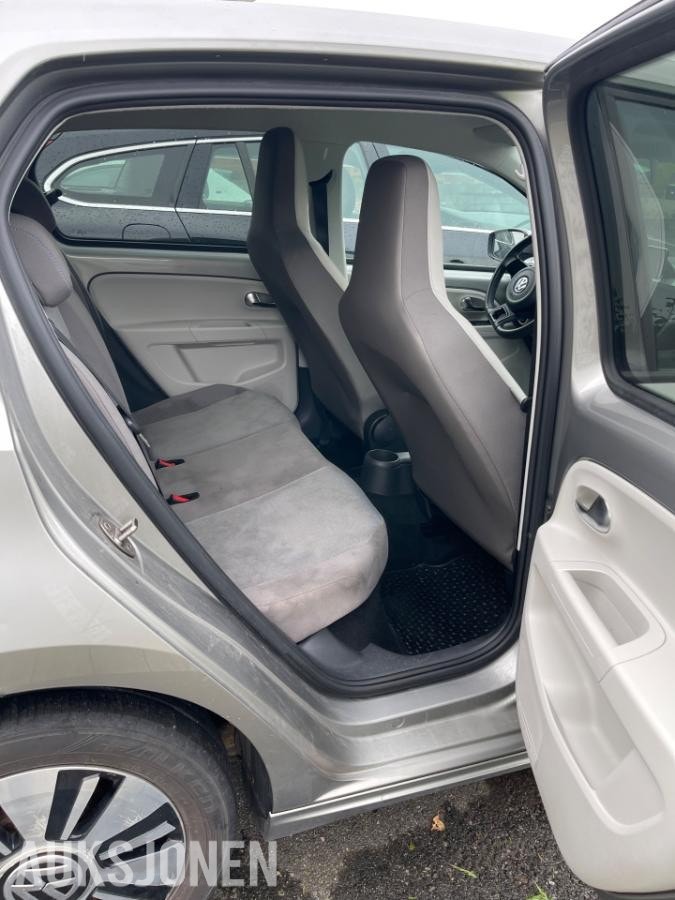Volkswagen e-up!, 82ps, 2015