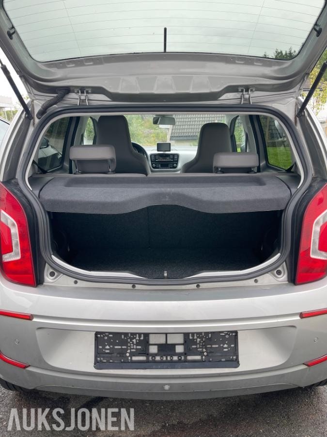 Volkswagen e-up!, 82ps, 2015