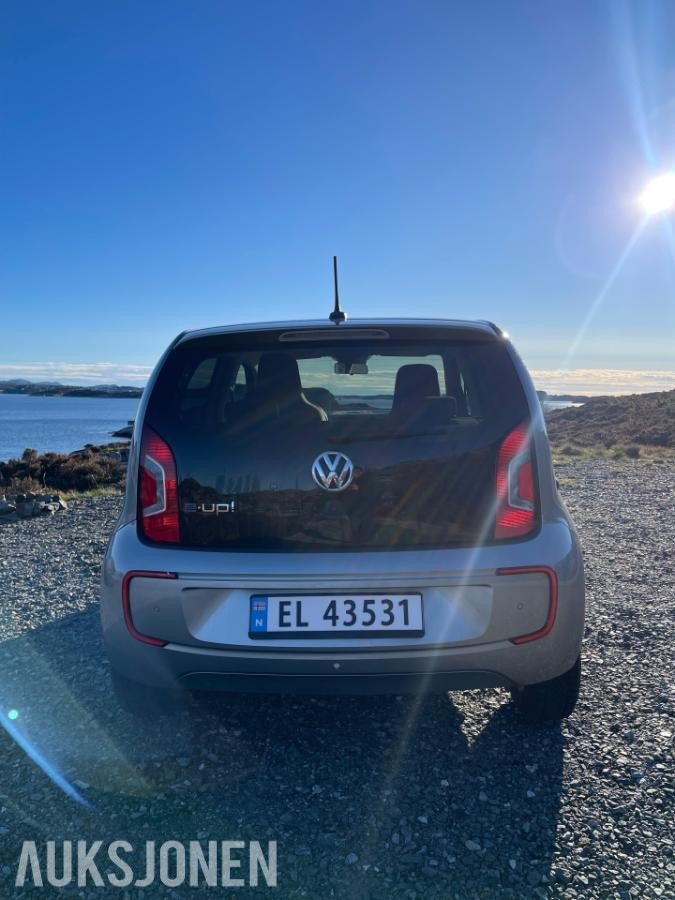 Volkswagen e-up!, 82ps, 2015