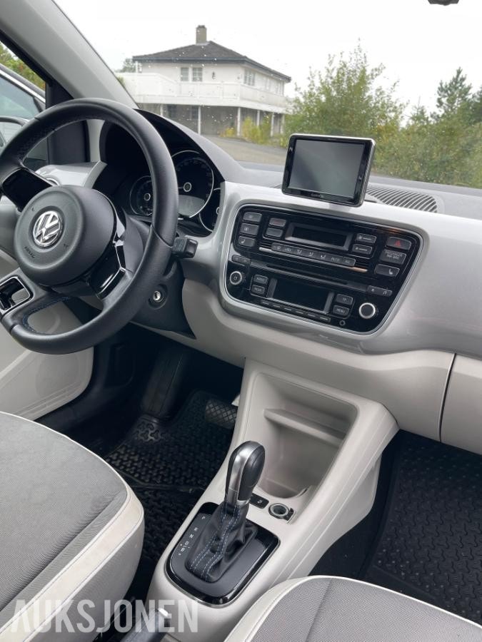 Volkswagen e-up!, 82ps, 2015