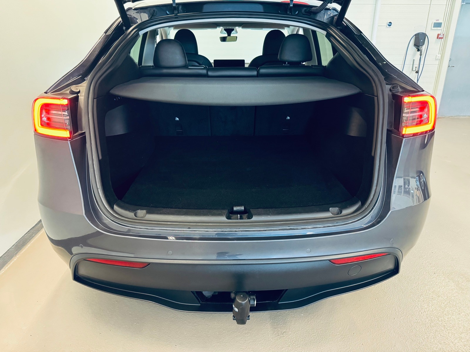 Tesla Model Y Long Range AWD, 514ps, 2022