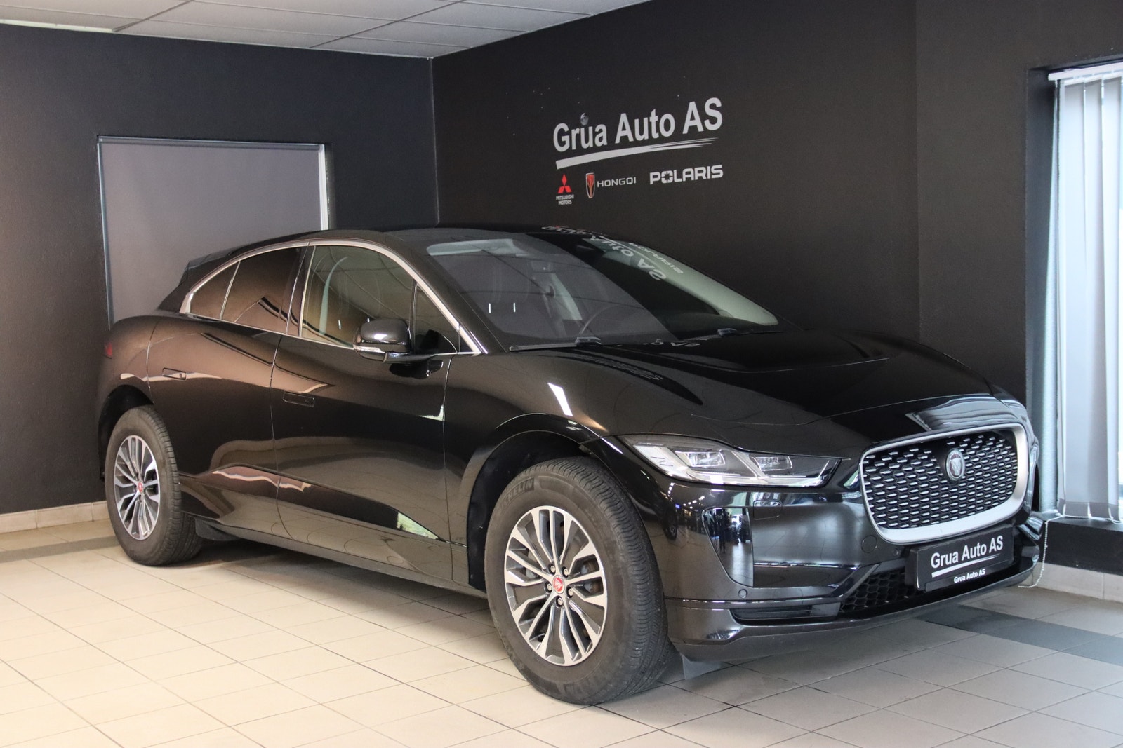 Jaguar I-Pace EV400, 400hp, 2022