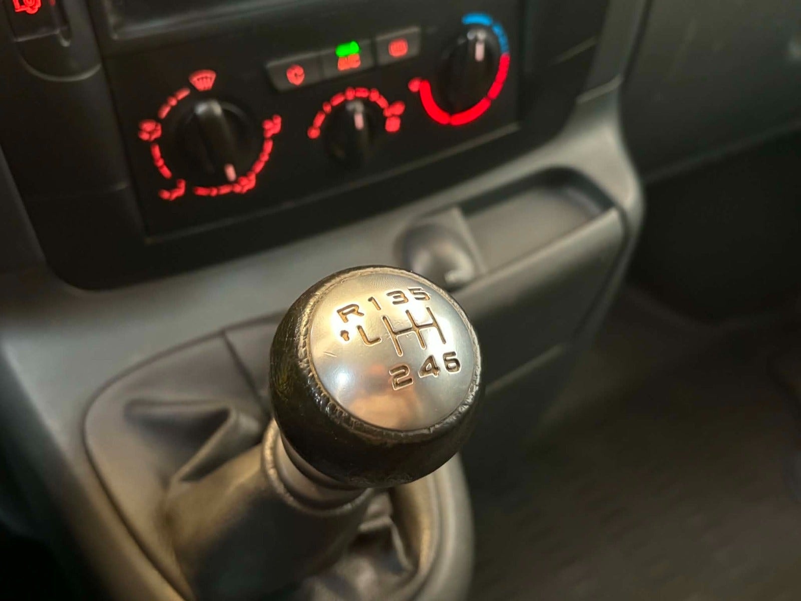 Citroën Jumpy Van 2.0 HDi Manual, 6-trins, 128ps, 2015