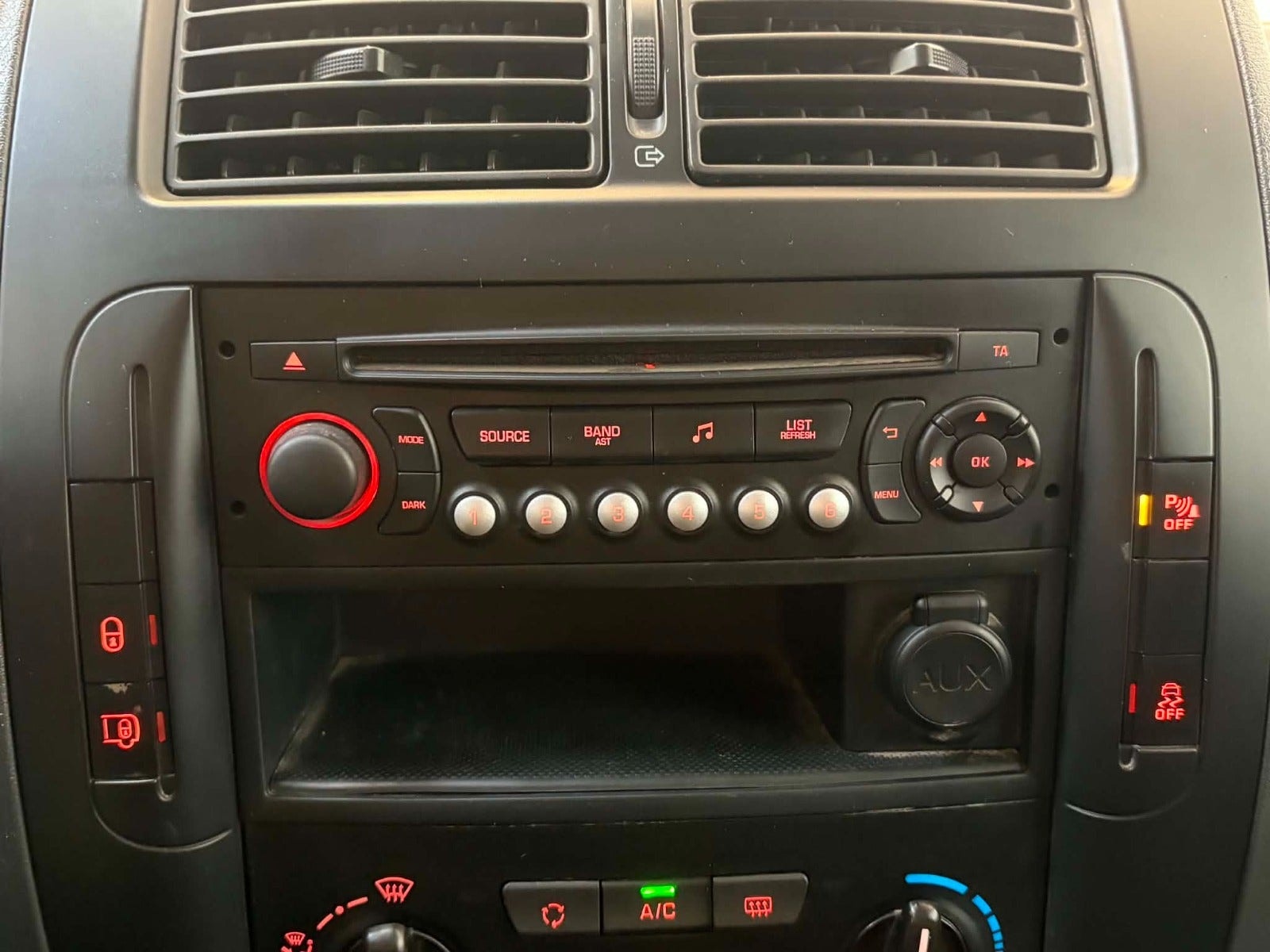 Citroën Jumpy Van 2.0 HDi Manual, 6-trins, 128ps, 2015