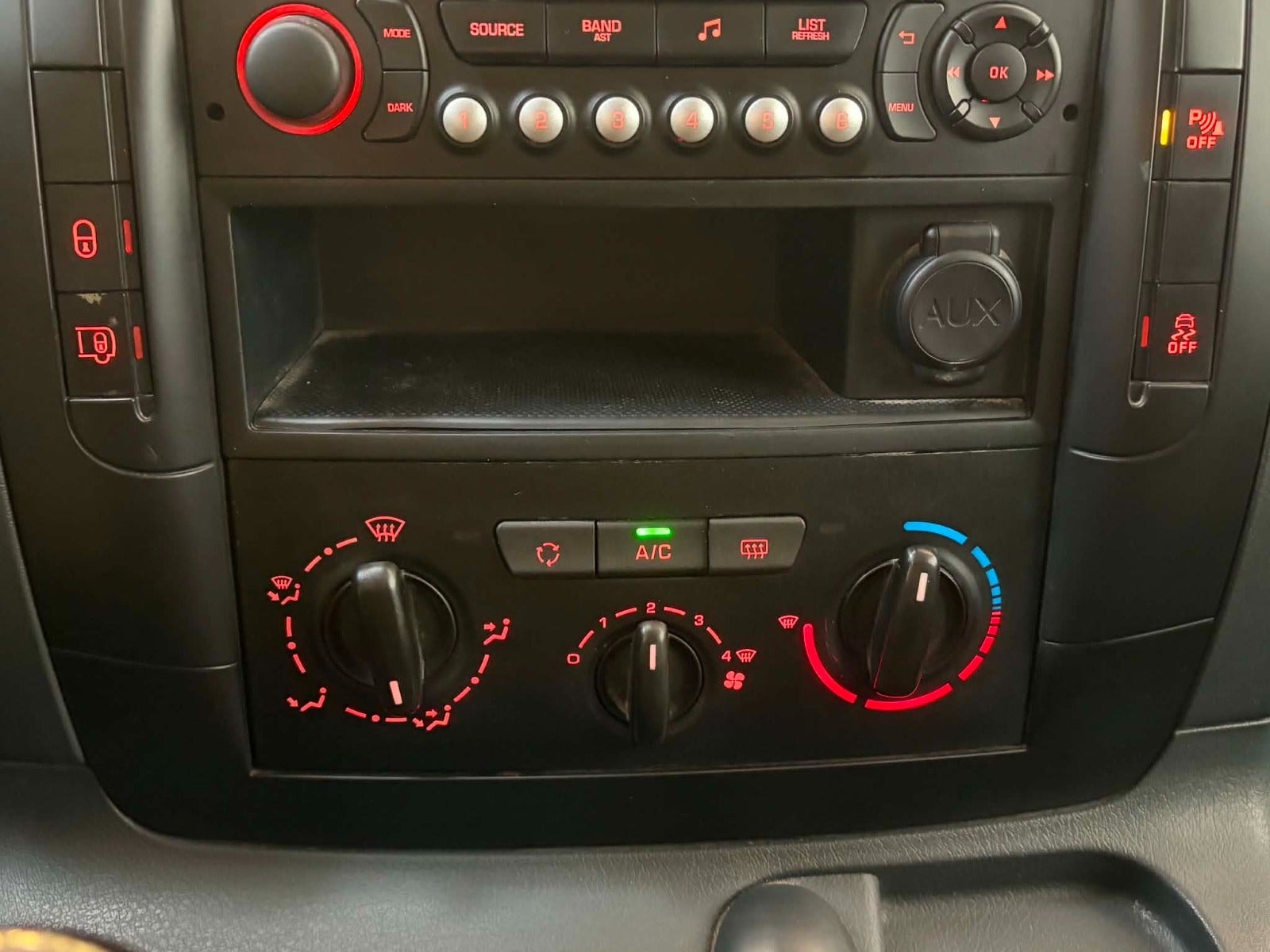 Citroën Jumpy Van 2.0 HDi Manual, 6-trins, 128ps, 2015