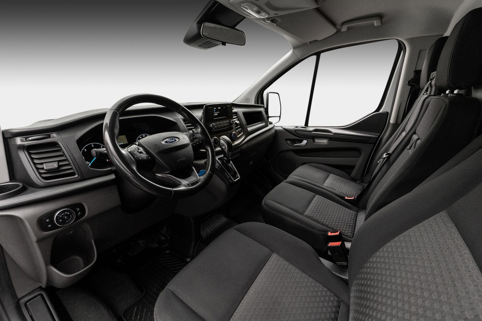 Ford Transit Custom 300 2.0 EcoBlue SelectShift, 130hp, 2023
