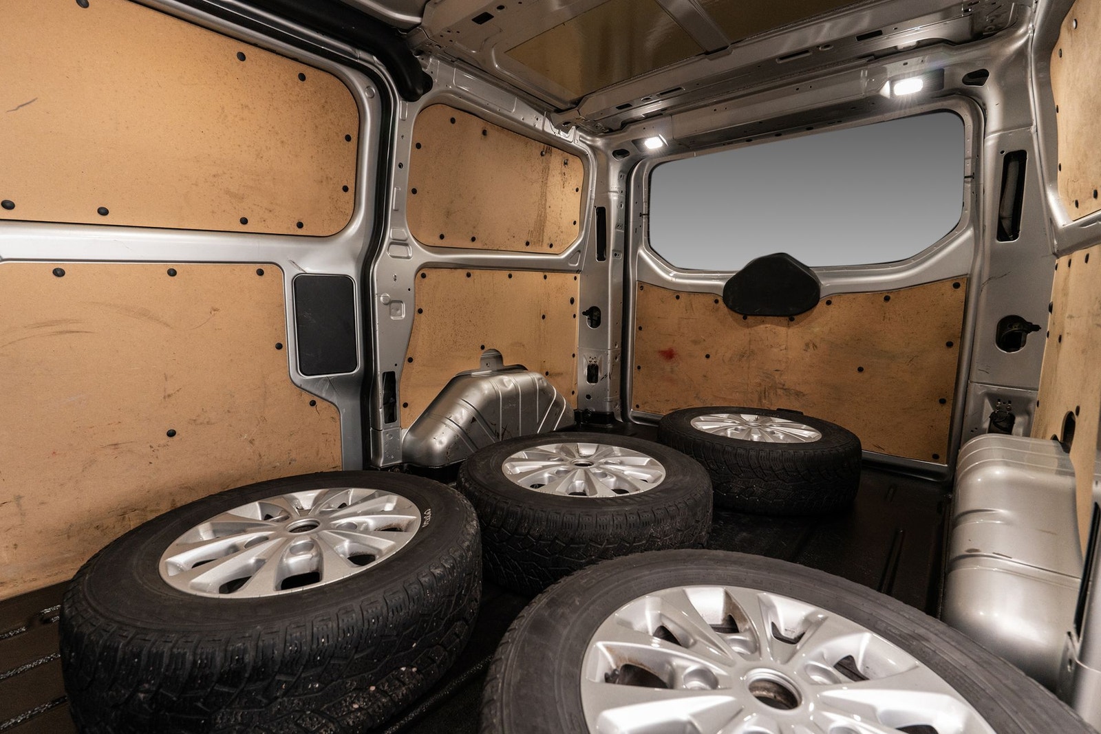 Ford Transit Custom 300 2.0 EcoBlue SelectShift, 130hp, 2023
