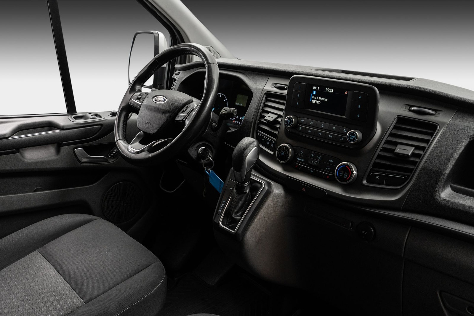 Ford Transit Custom 300 2.0 EcoBlue SelectShift, 130hp, 2023