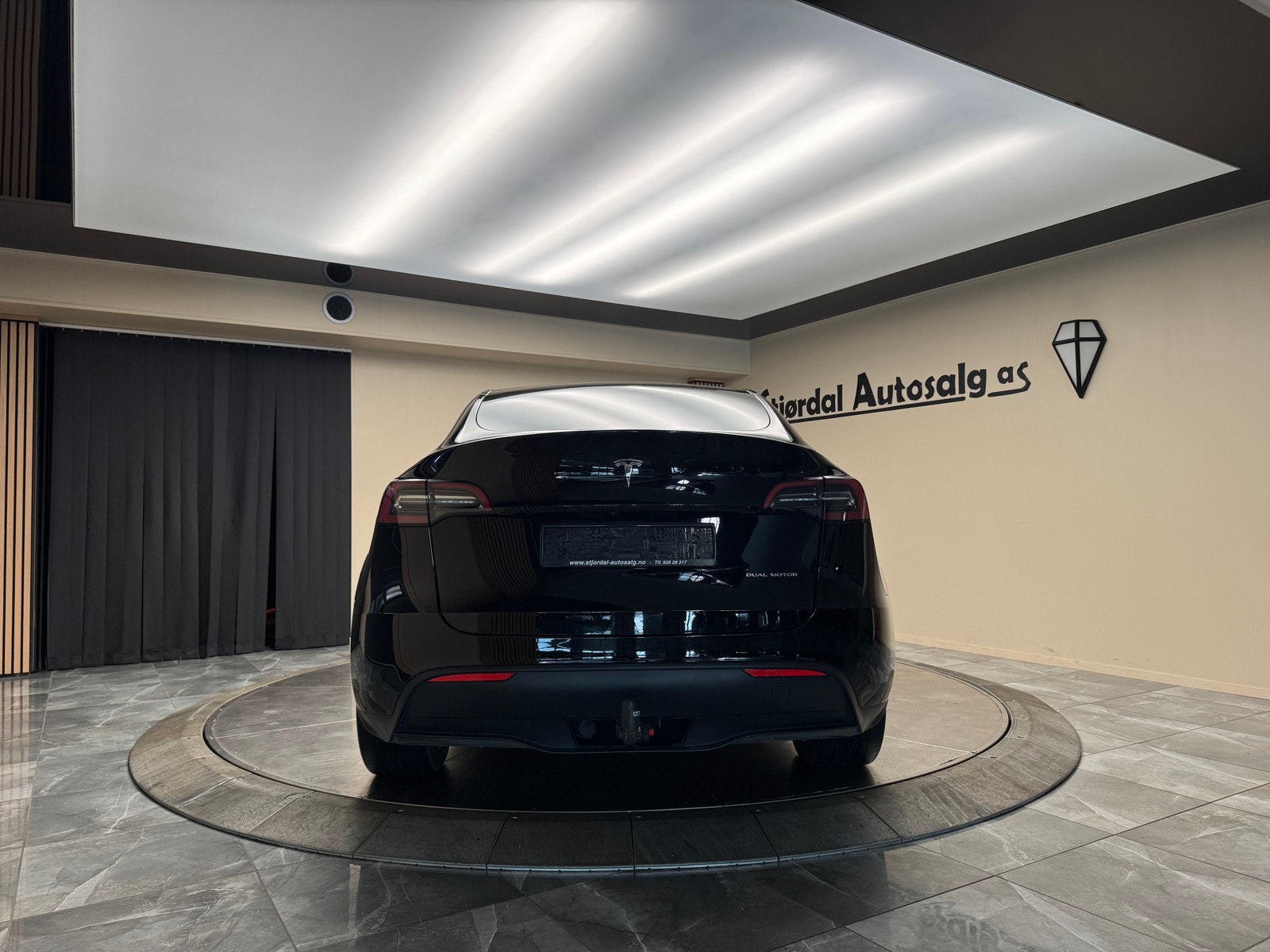 Tesla Model Y Long Range AWD, 514hp, 2023
