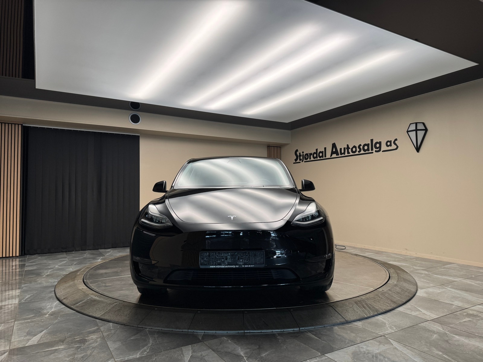 Tesla Model Y Long Range AWD, 514hp, 2023