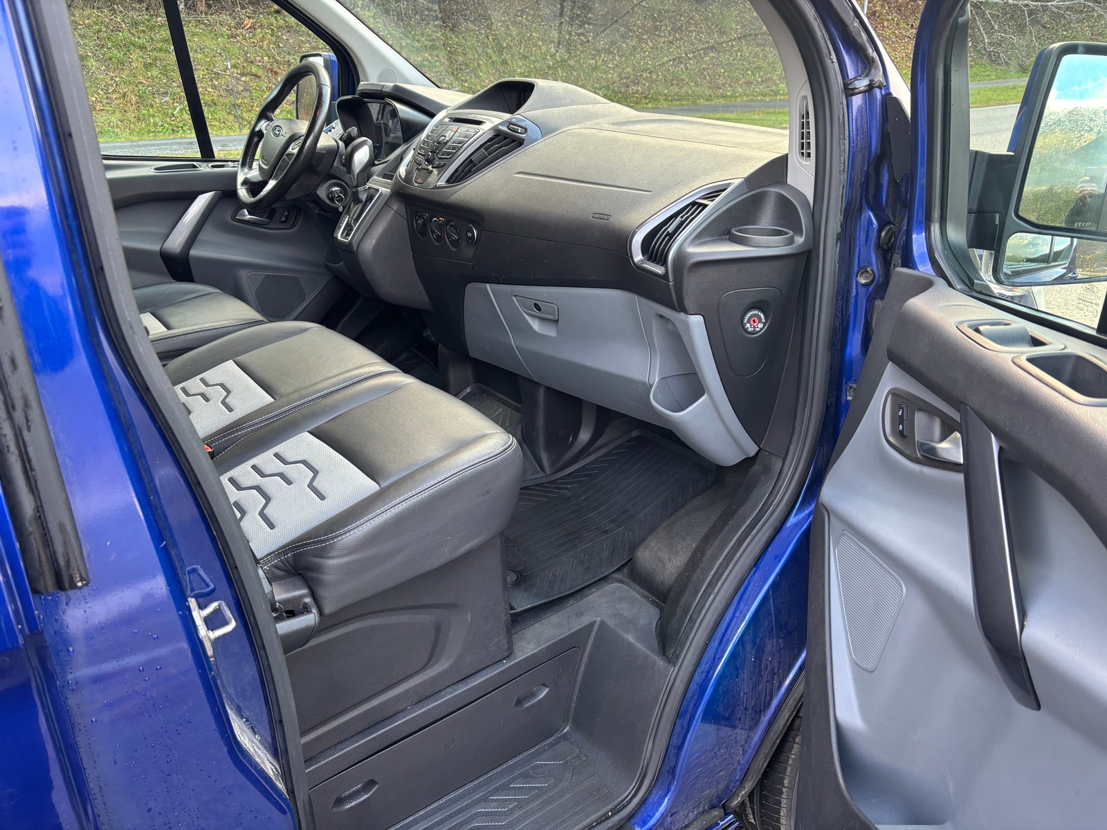 Ford Transit Custom 290 2.0 TDCi SelectShift, 6-trins, 170ps, 2017