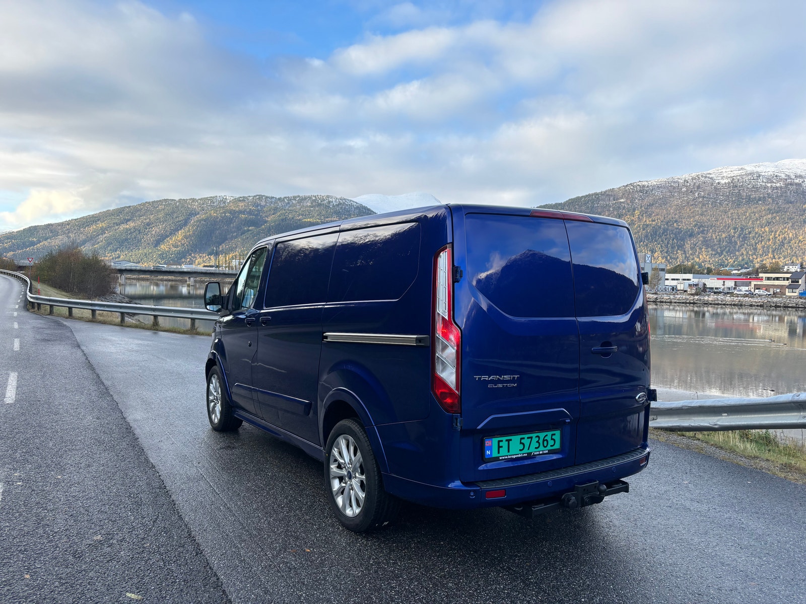 Ford Transit Custom 290 2.0 TDCi SelectShift, 6-trins, 170ps, 2017