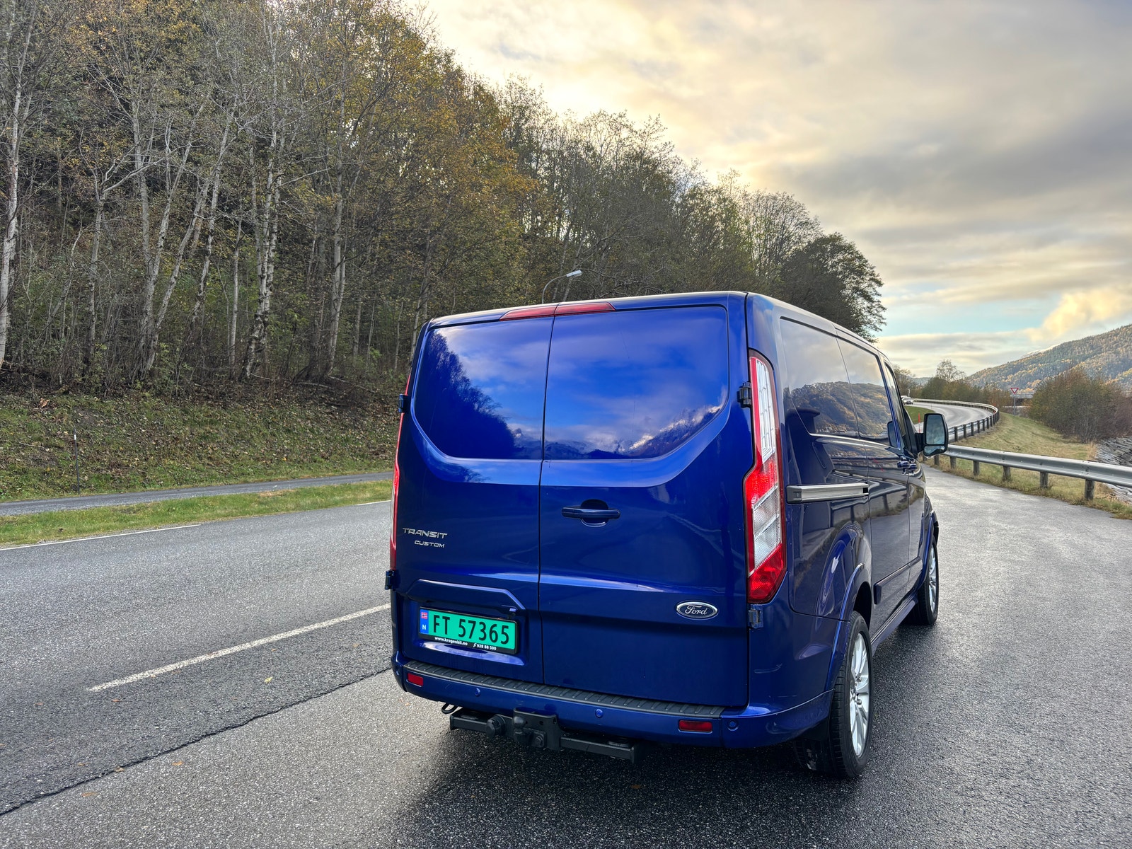 Ford Transit Custom 290 2.0 TDCi SelectShift, 6-trins, 170ps, 2017