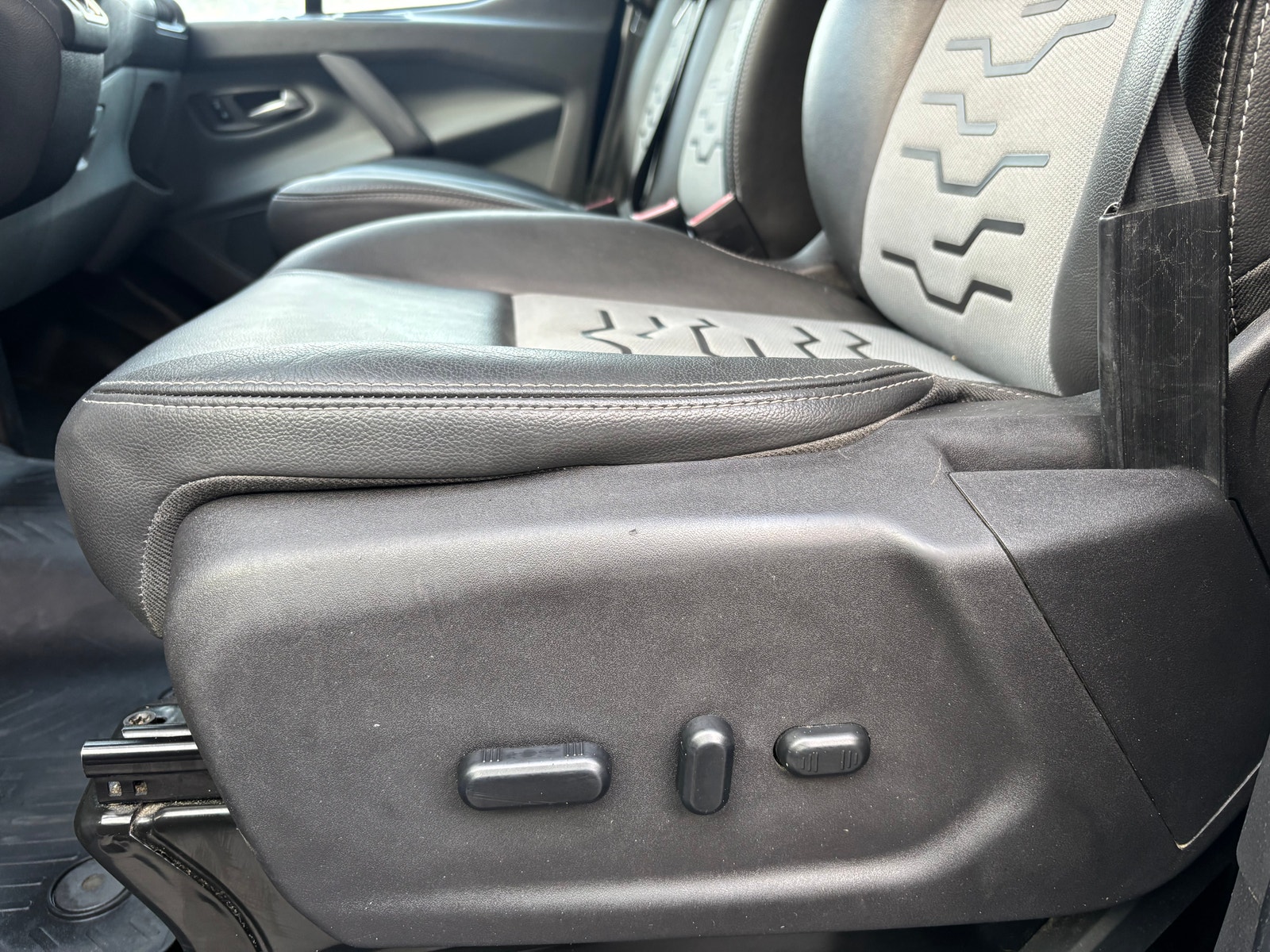 Ford Transit Custom 290 2.0 TDCi SelectShift, 6-trins, 170ps, 2017